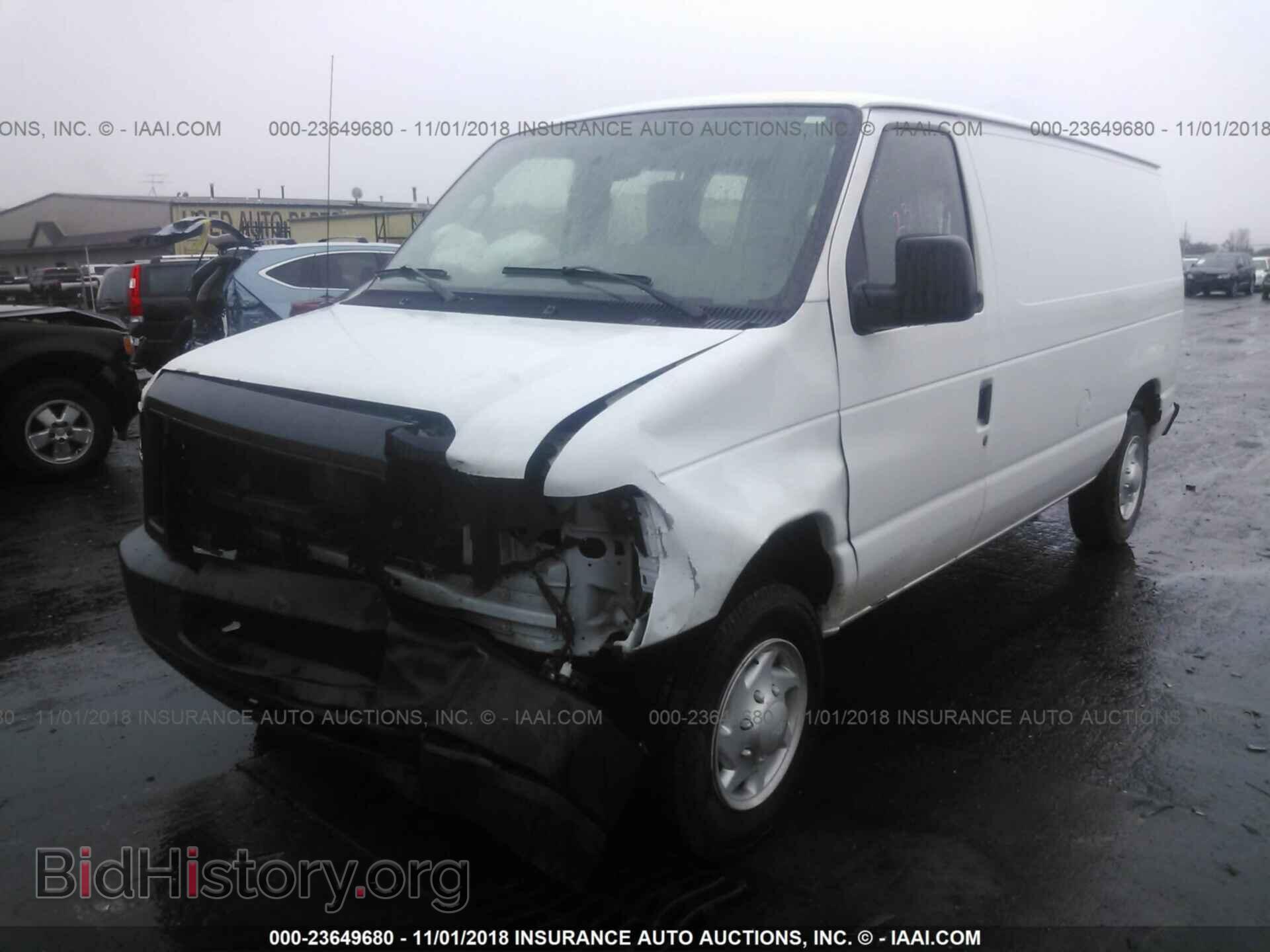2012 Ford Econoline - VIN: 1FTNE1EW2CDA32004 - Фото 2