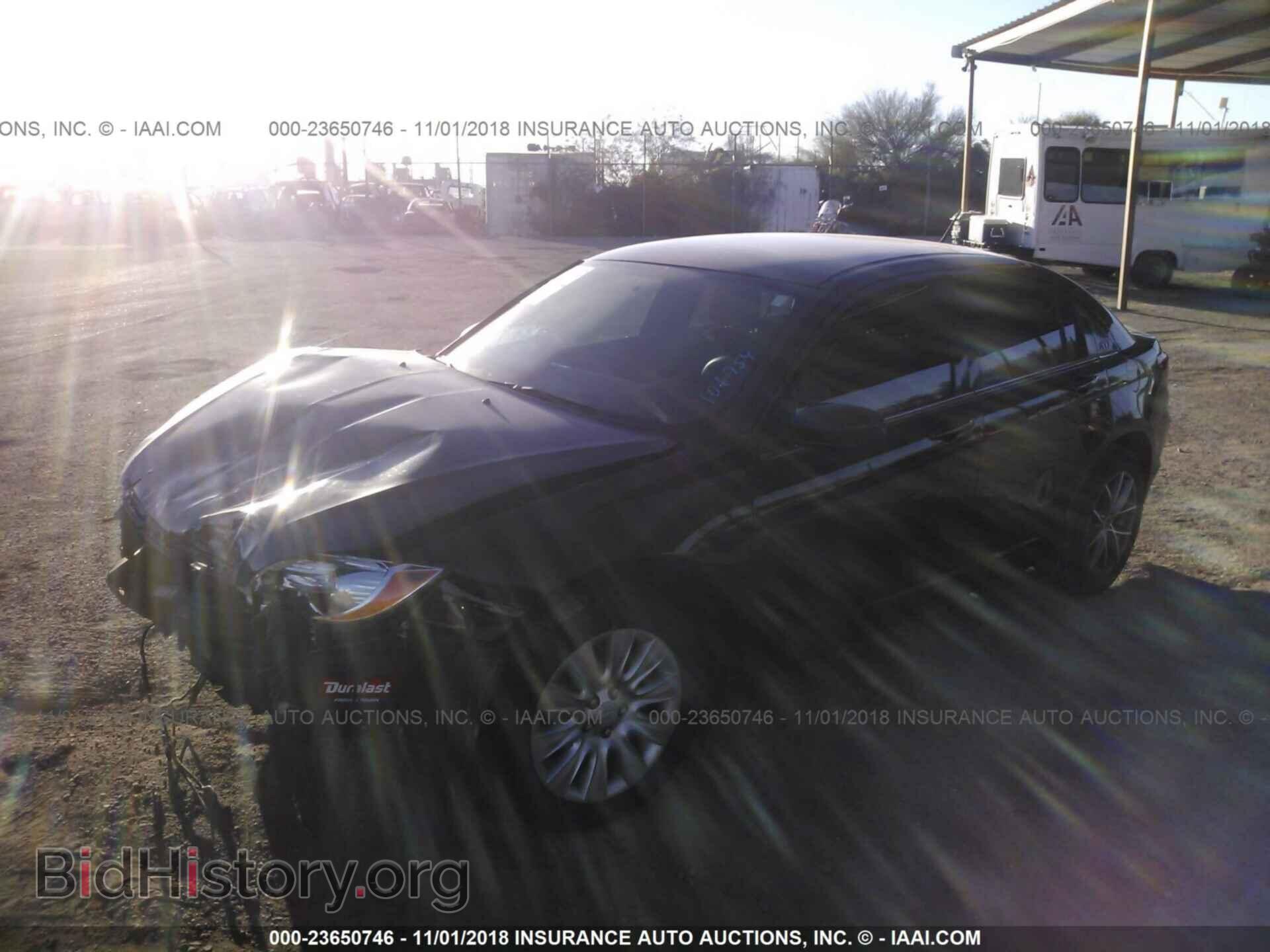 2014 Chrysler 200 - VIN: 1C3CCBAG3EN101754 - Фото 2