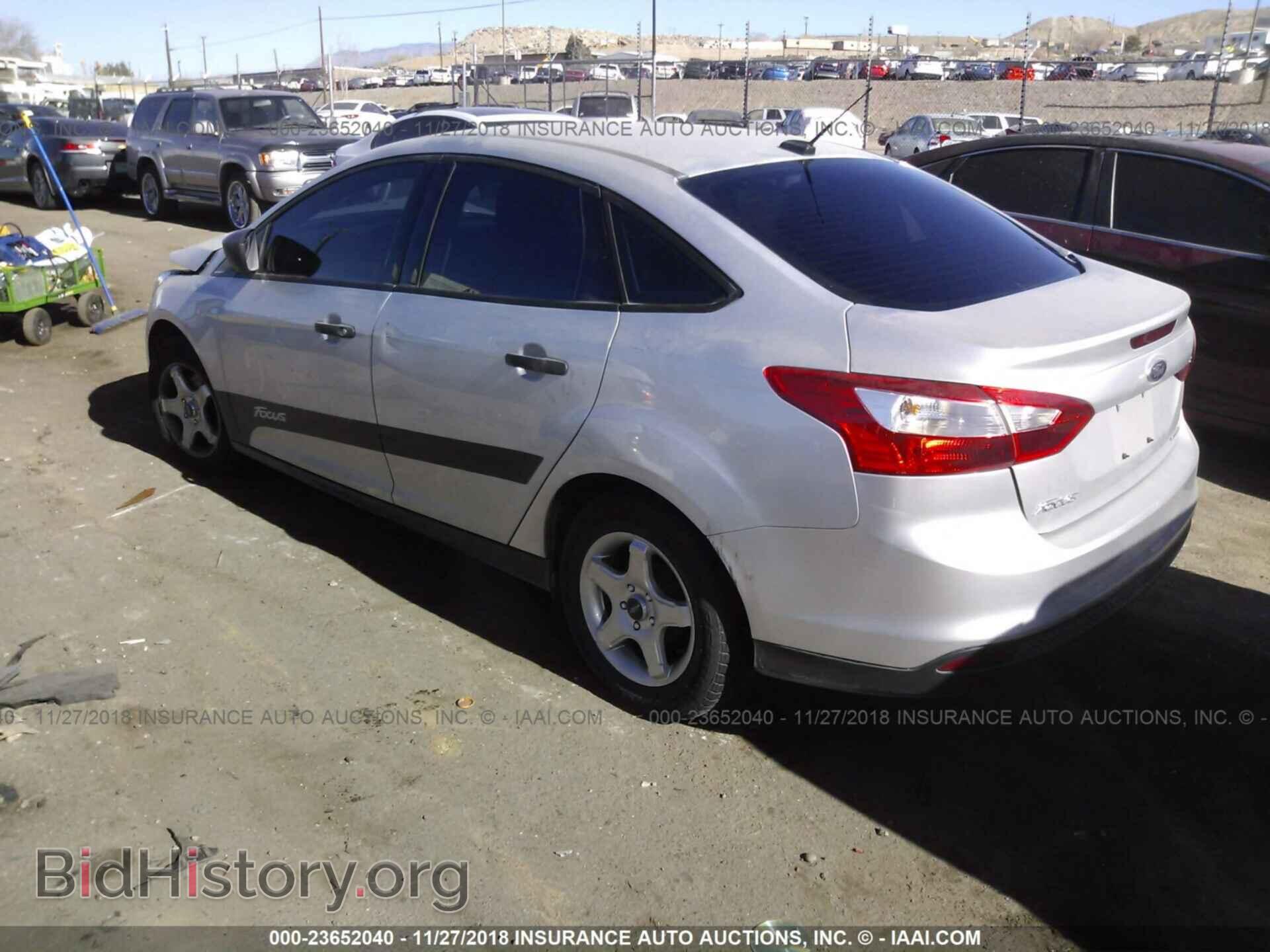 2013 Ford Focus - VIN: 1FADP3E29DL184048 - Photo 3