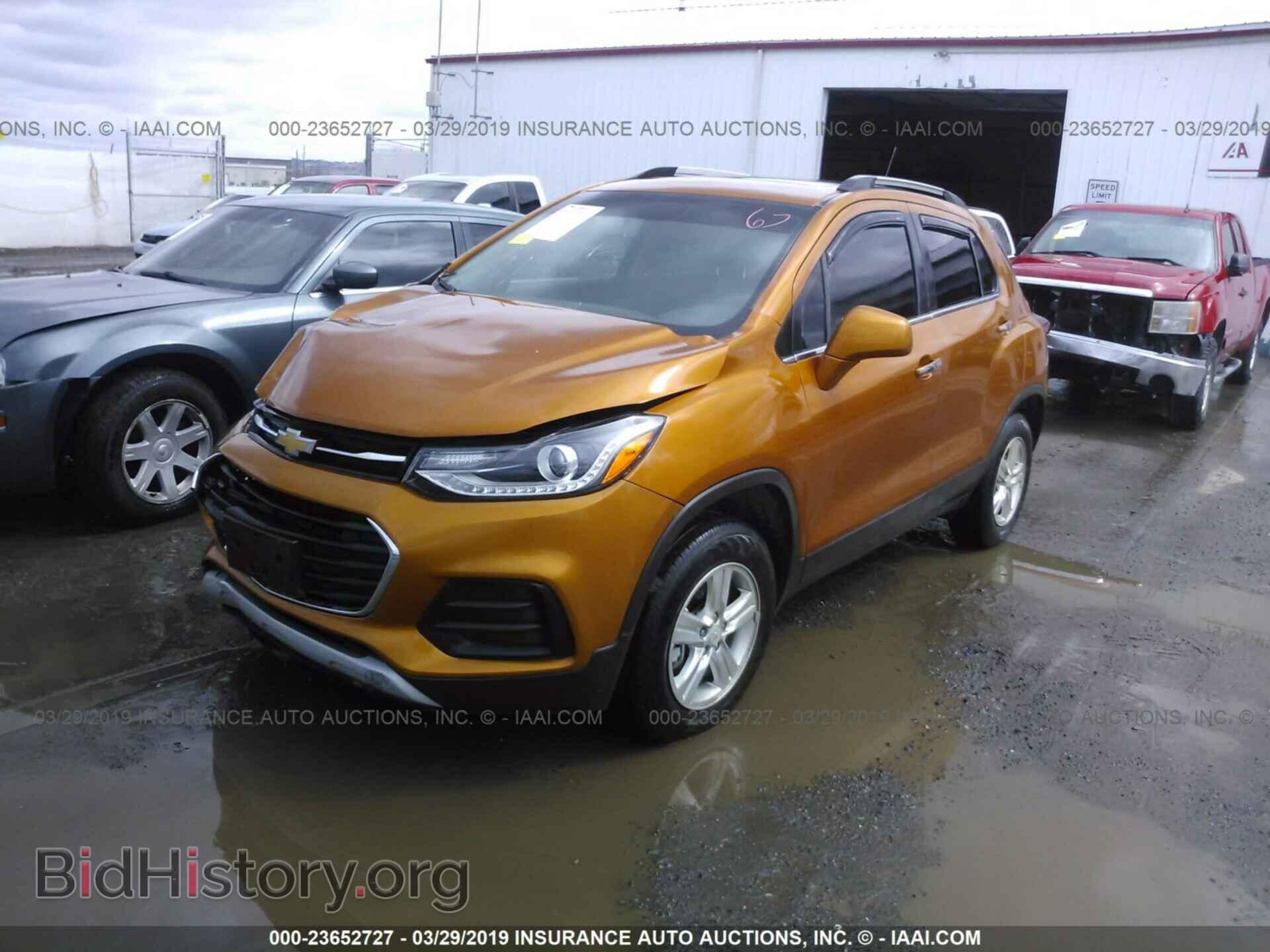 2017 CHEVROLET TRAX - VIN: 3GNCJPSB0HL160824 - Фото 2