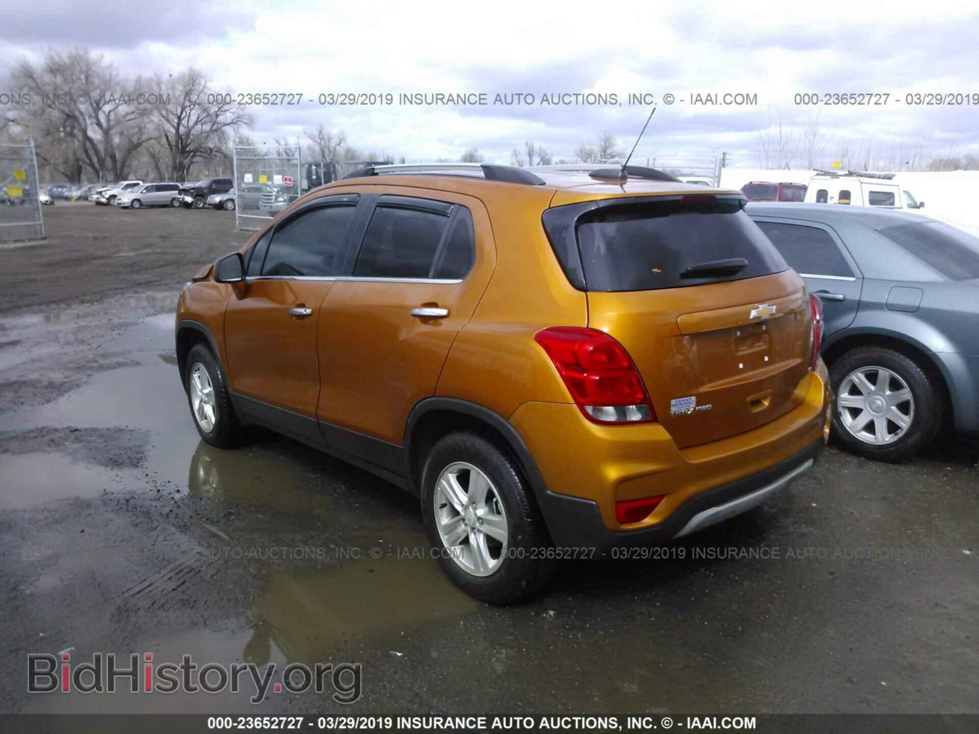 2017 CHEVROLET TRAX - VIN: 3GNCJPSB0HL160824 - Фото 3