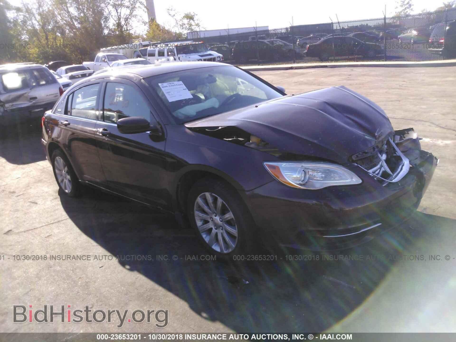 Photo 1C3CCBBB4DN549745 - Chrysler 200 2013