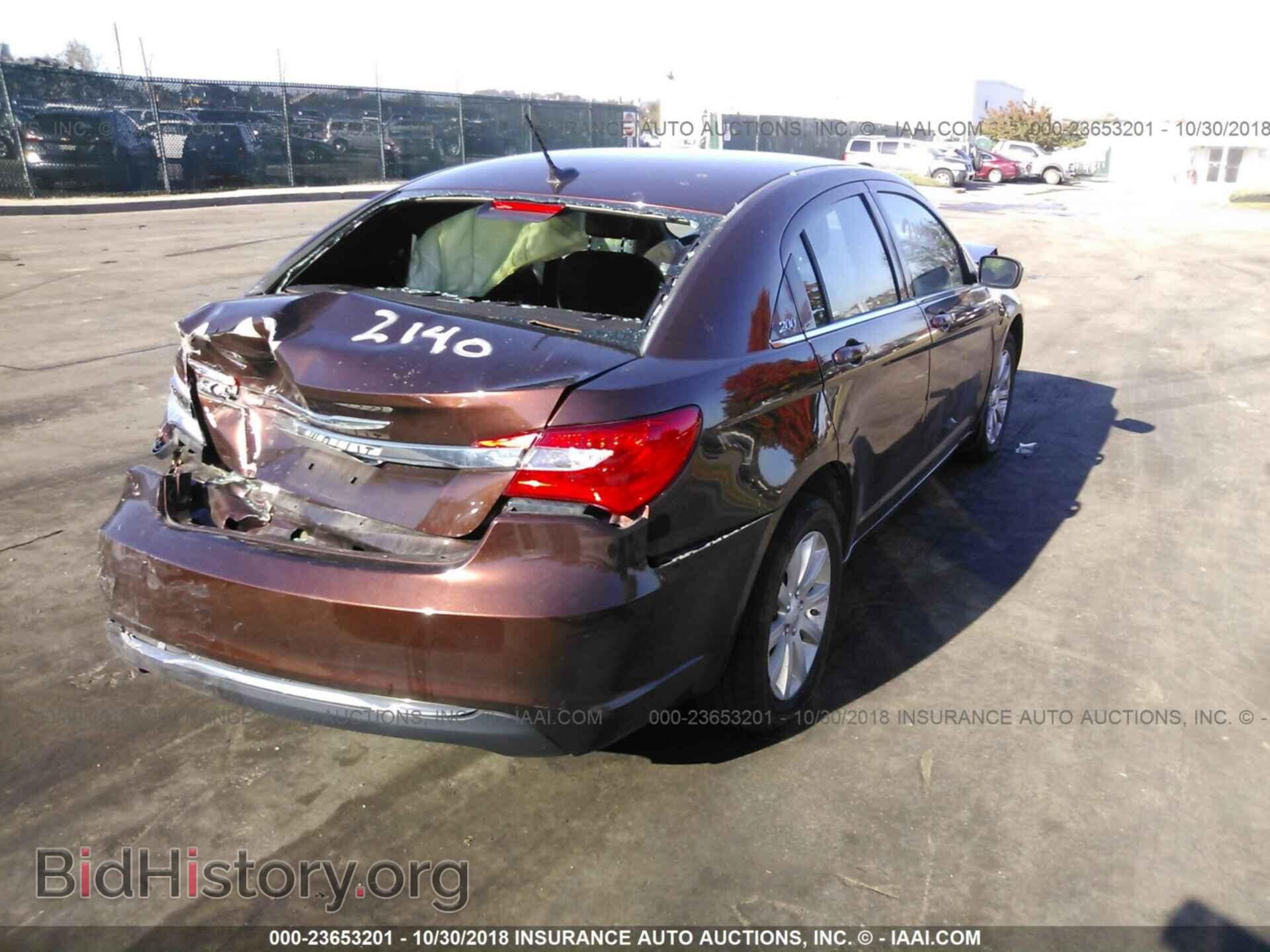 2013 Chrysler 200 - VIN: 1C3CCBBB4DN549745 - Photo 4