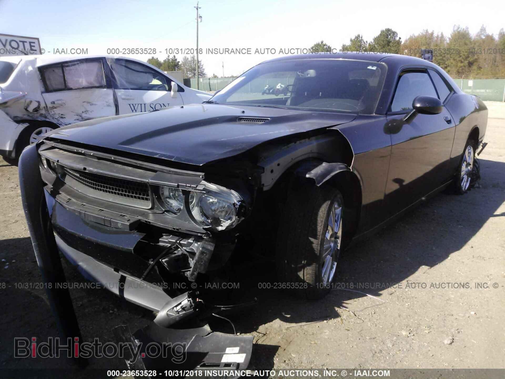 2014 DODGE CHALLENGER - VIN: 2C3CDYAG0EH101803 - Фото 2