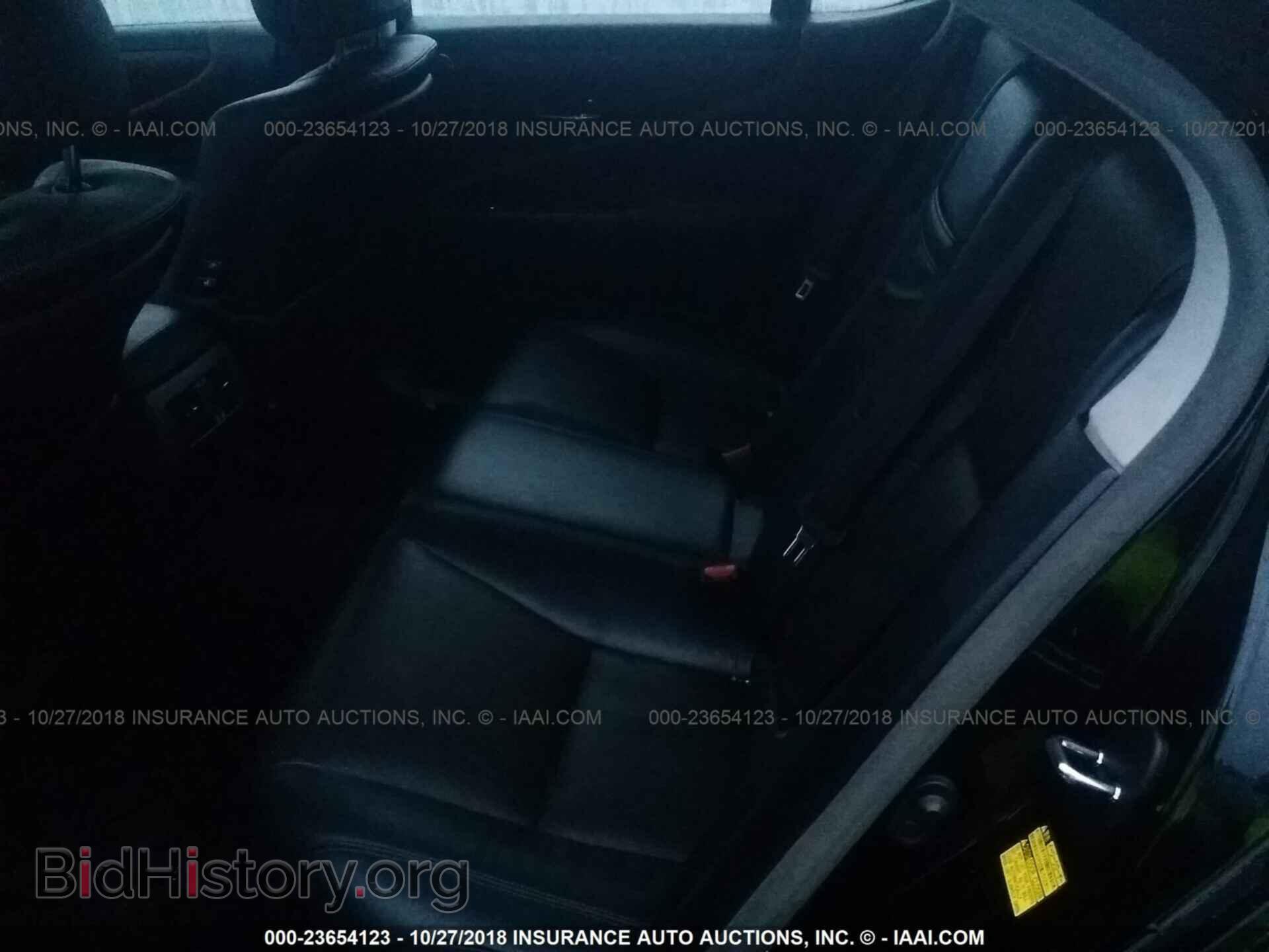 2011 Lexus Ls - VIN: JTHBL5EF3B5103315 - Photo 8