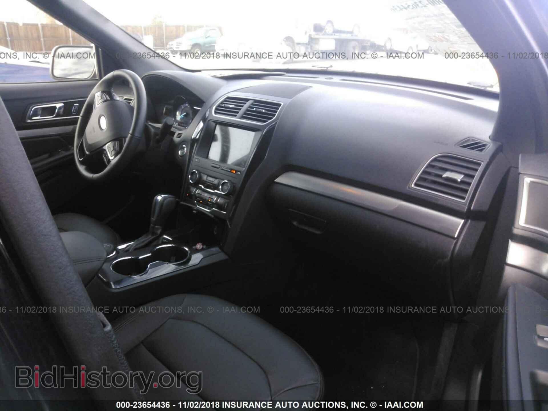 2018 Ford Explorer - VIN: 1FM5K8D81JGB93651 - Photo 5