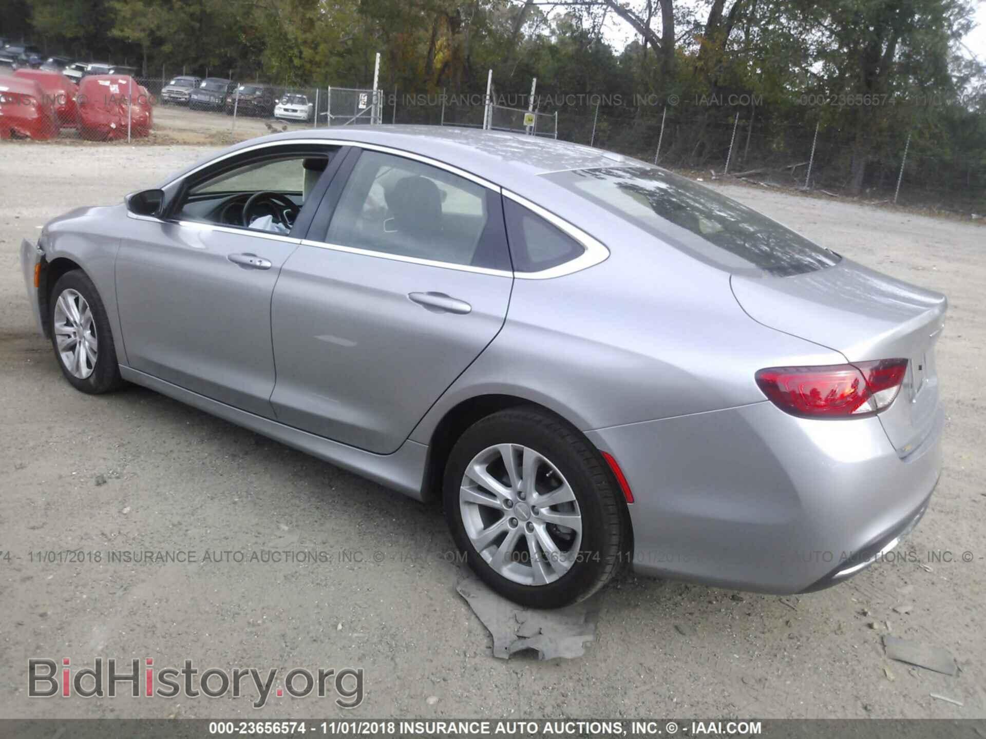 2015 Chrysler 200 - VIN: 1C3CCCAB7FN758830 - Photo 3