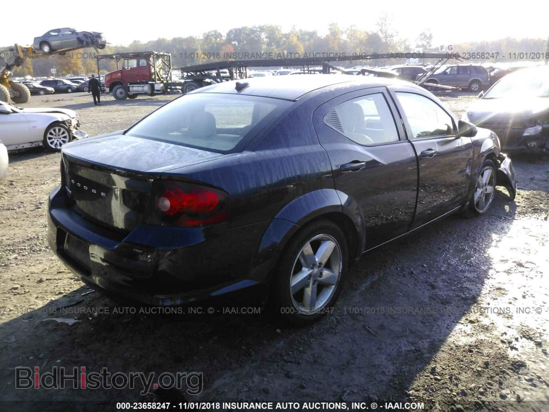 2011 Dodge Avenger - VIN: 1B3BD2FG4BN513529 - Photo 4