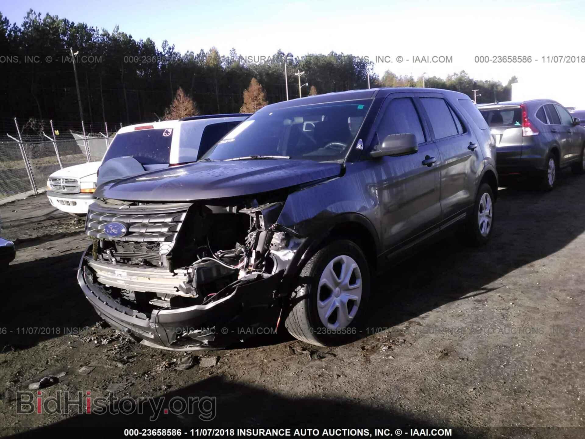 2016 Ford Explorer - VIN: 1FM5K8AR9GGB36748 - Photo 2