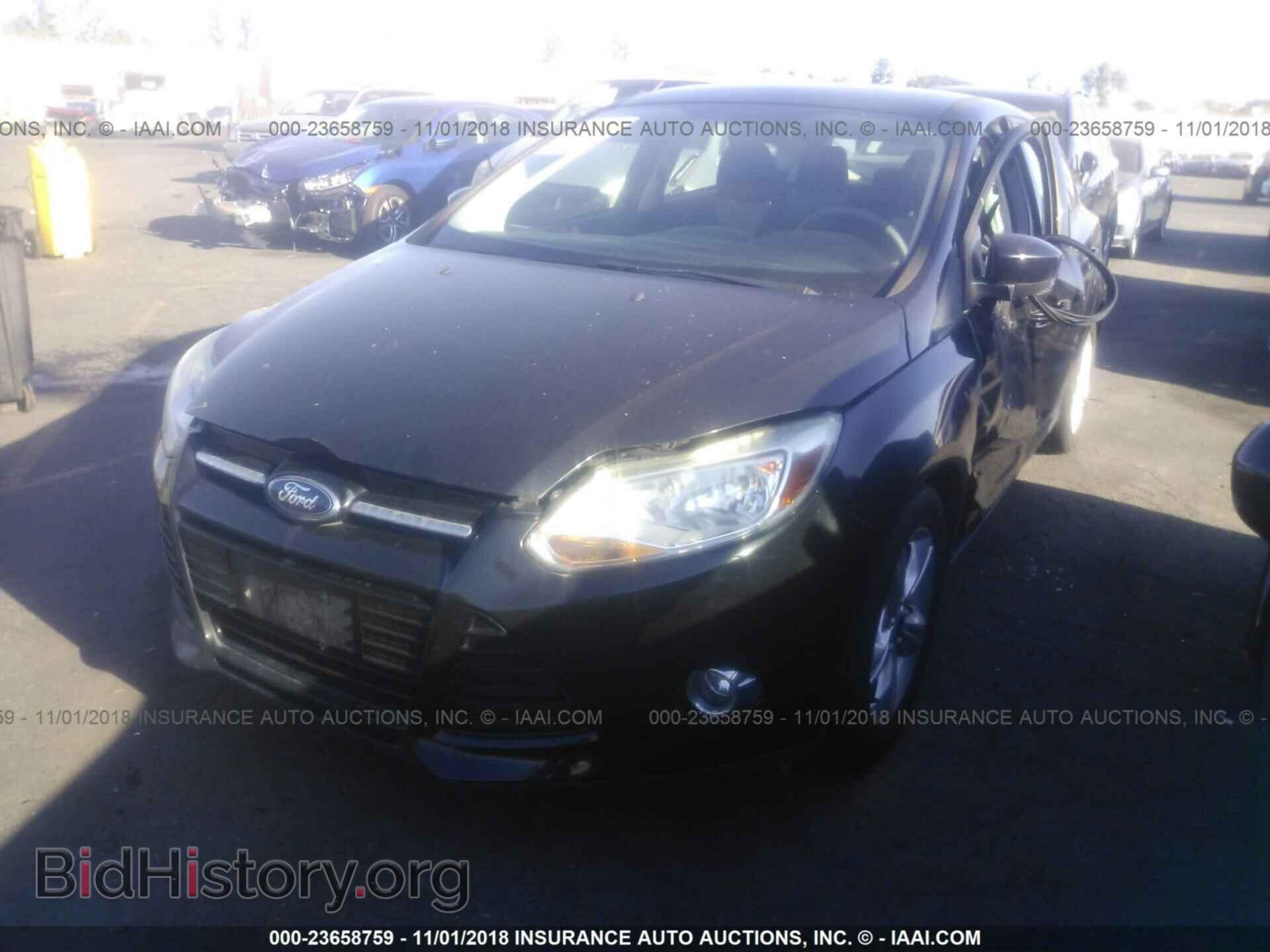 2012 Ford Focus - VIN: 1FAHP3K24CL400313 - Фото 2