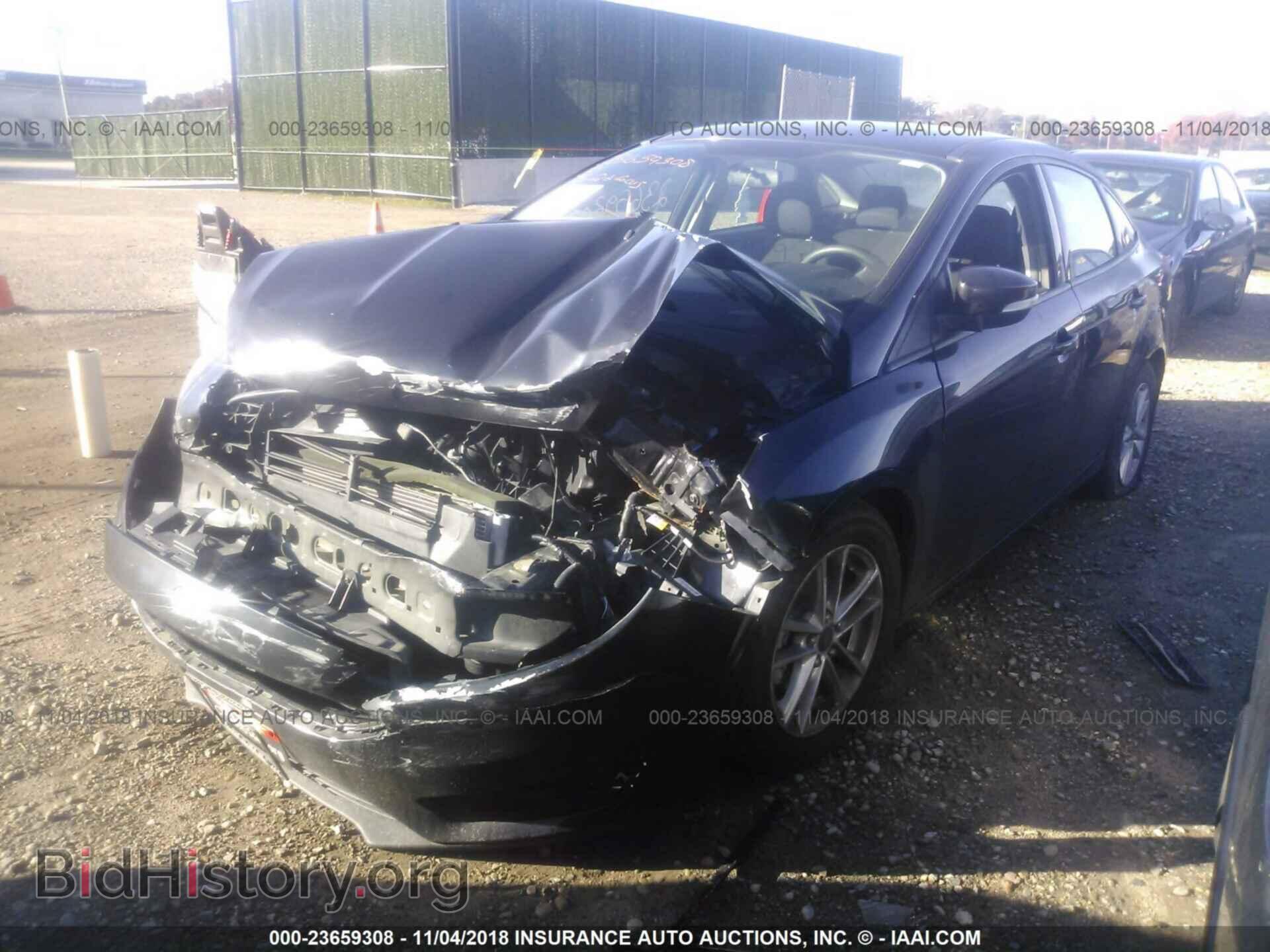 2015 Ford Focus - VIN: 1FADP3F28FL205148 - Photo 2