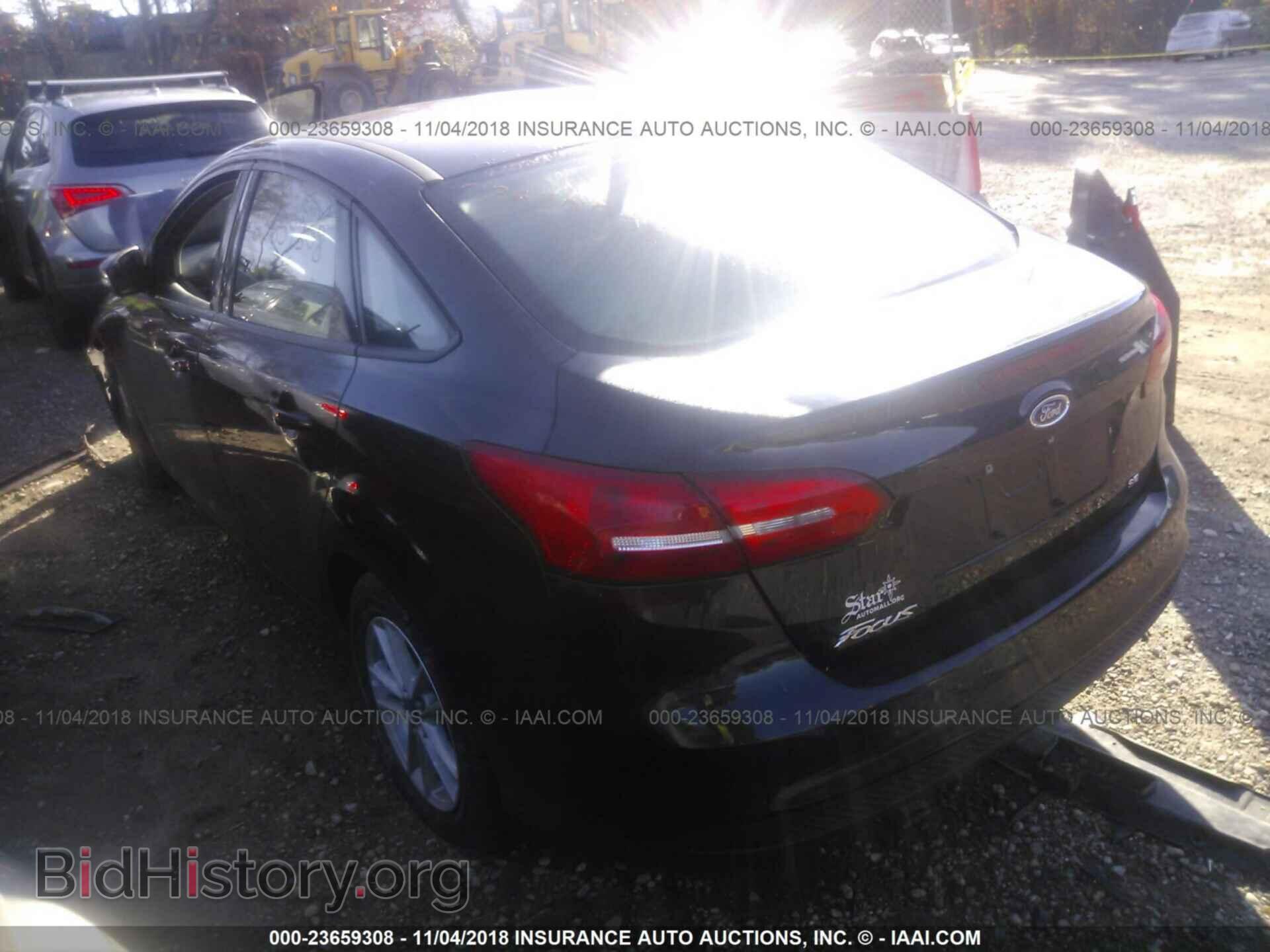 2015 Ford Focus - VIN: 1FADP3F28FL205148 - Photo 3