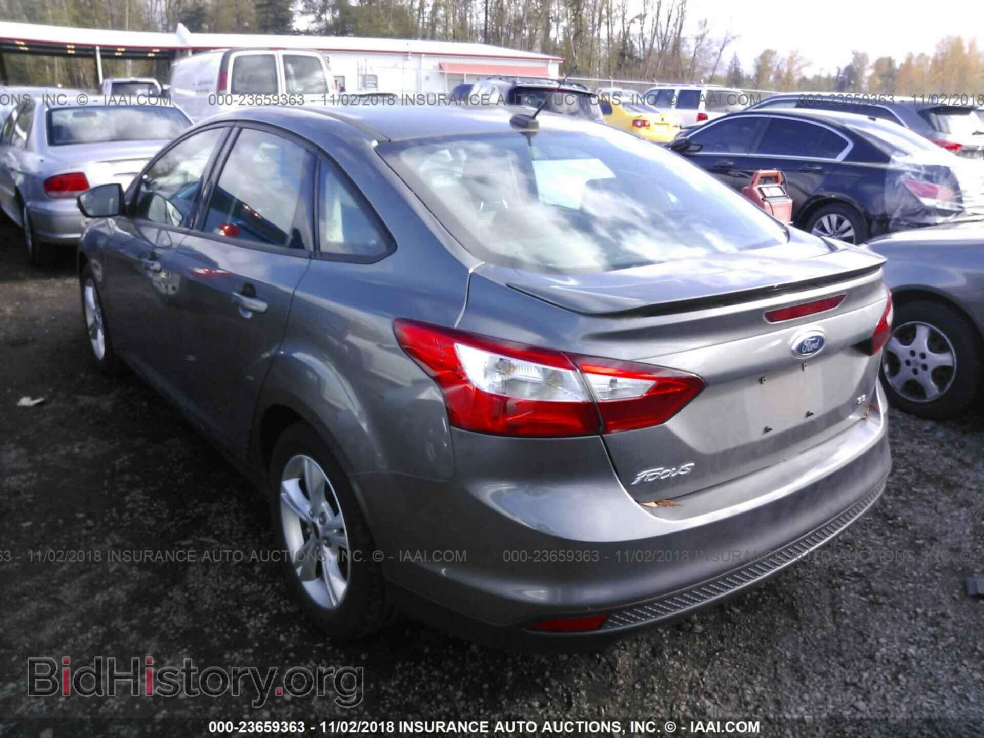 2012 Ford Focus - VIN: 1FAHP3F25CL355764 - Photo 3