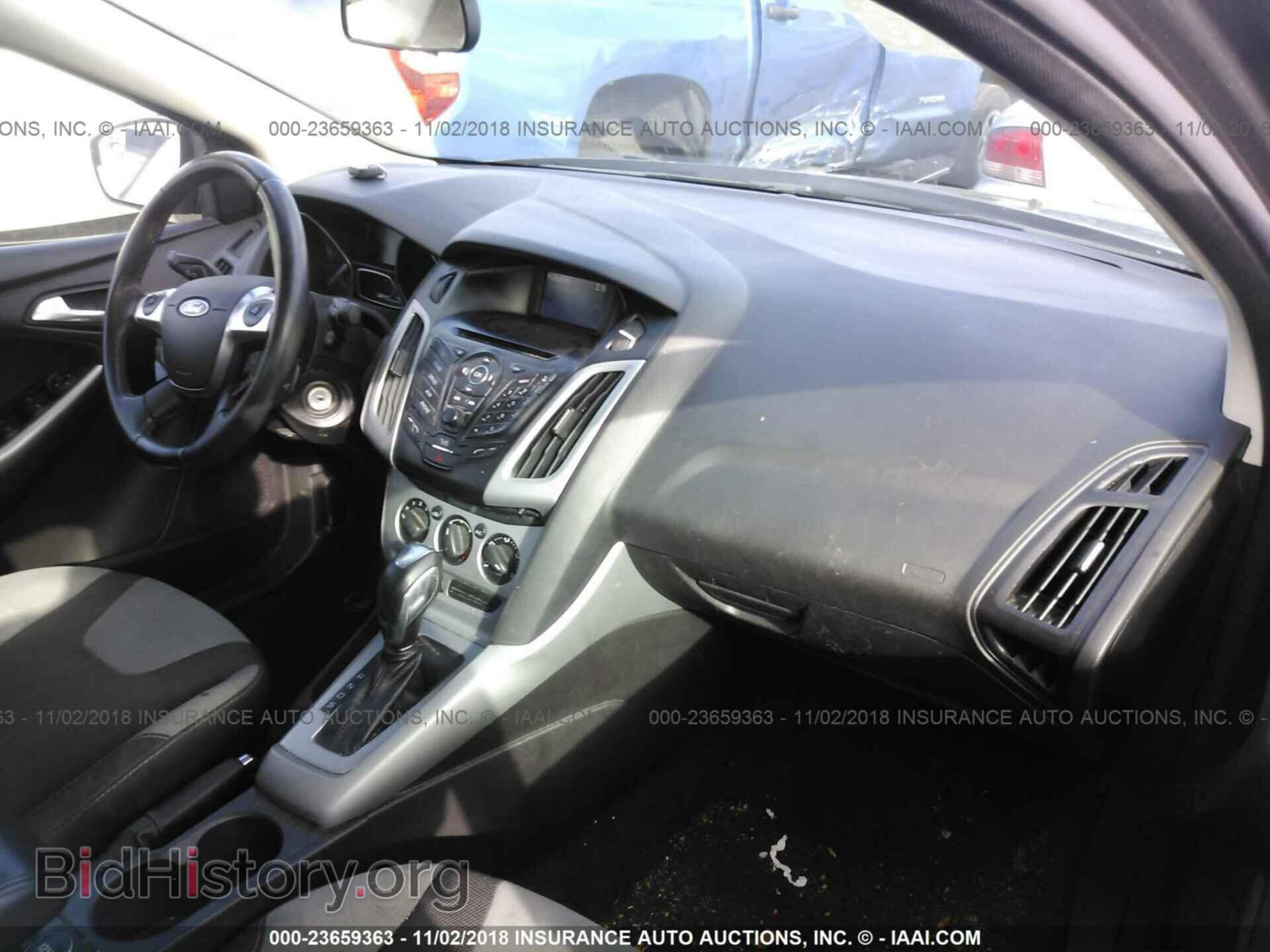 2012 Ford Focus - VIN: 1FAHP3F25CL355764 - Photo 5
