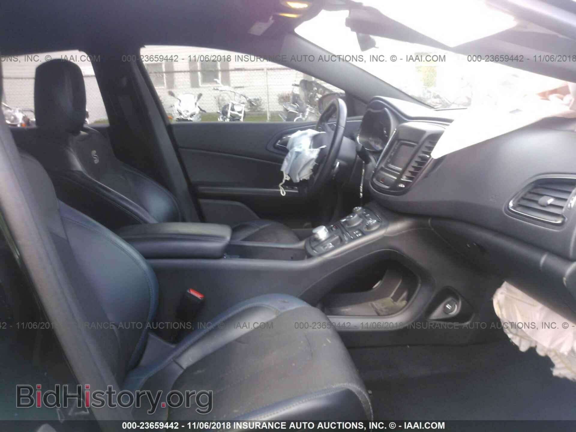 2016 Chrysler 200 - VIN: 1C3CCCBB2GN107511 - Фото 5