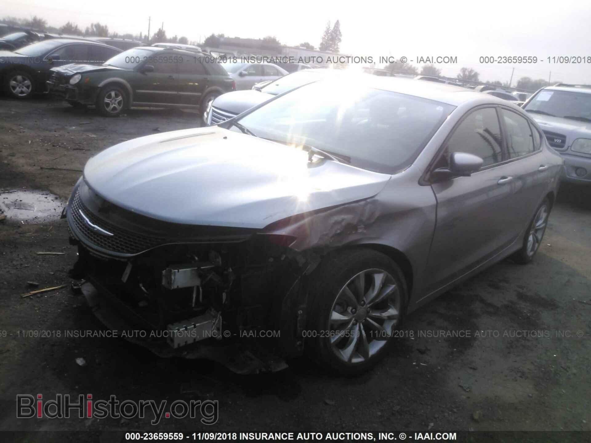 2016 Chrysler 200 - VIN: 1C3CCCBB2GN187862 - Photo 2