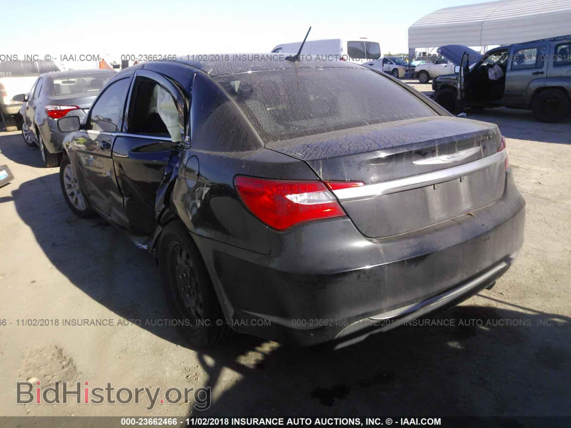 2014 Chrysler 200 - VIN: 1C3CCBAB6EN141492 - Photo 3
