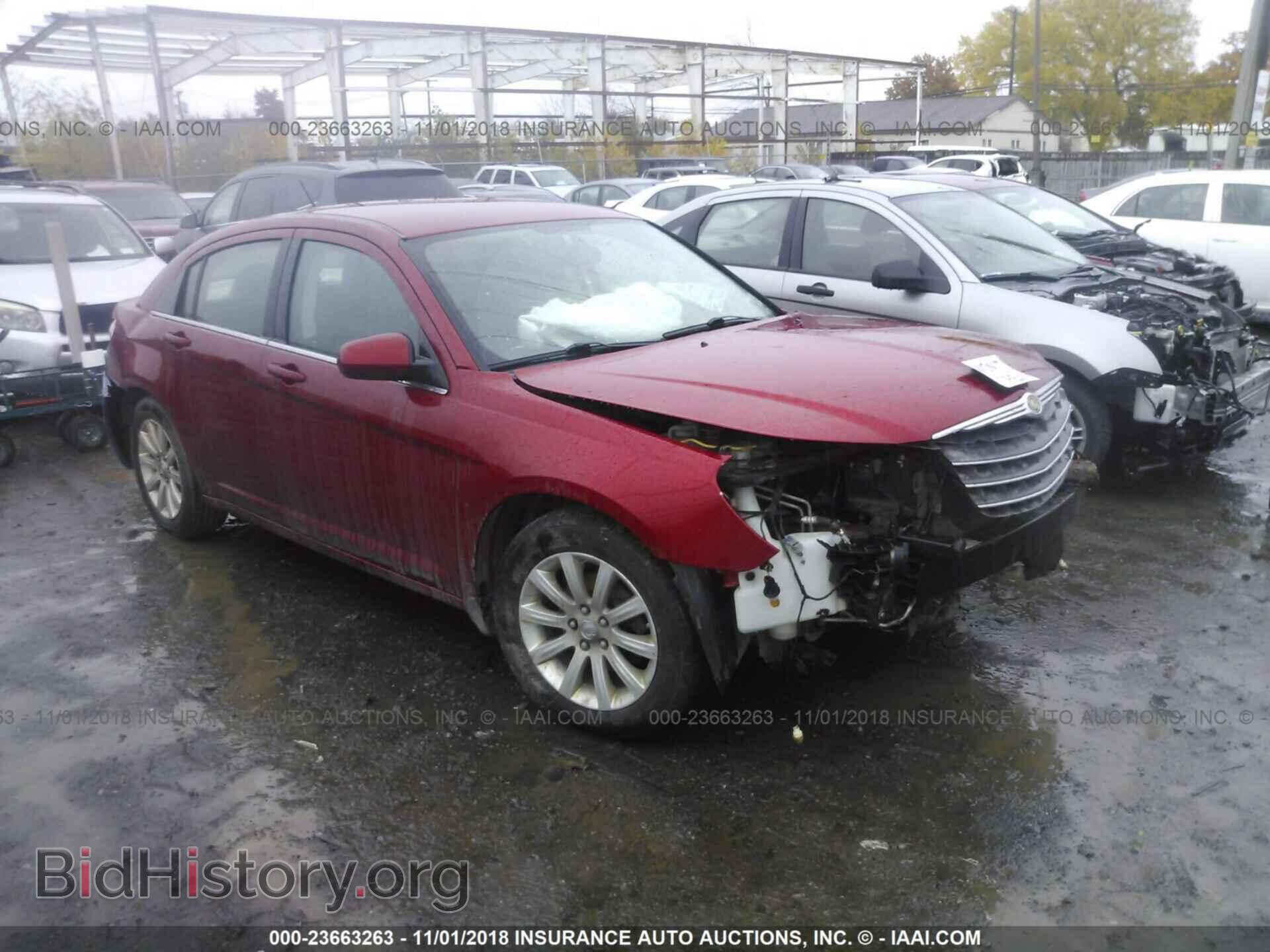 Photo 1C3CC5FB8AN118767 - CHRYSLER SEBRING 2010