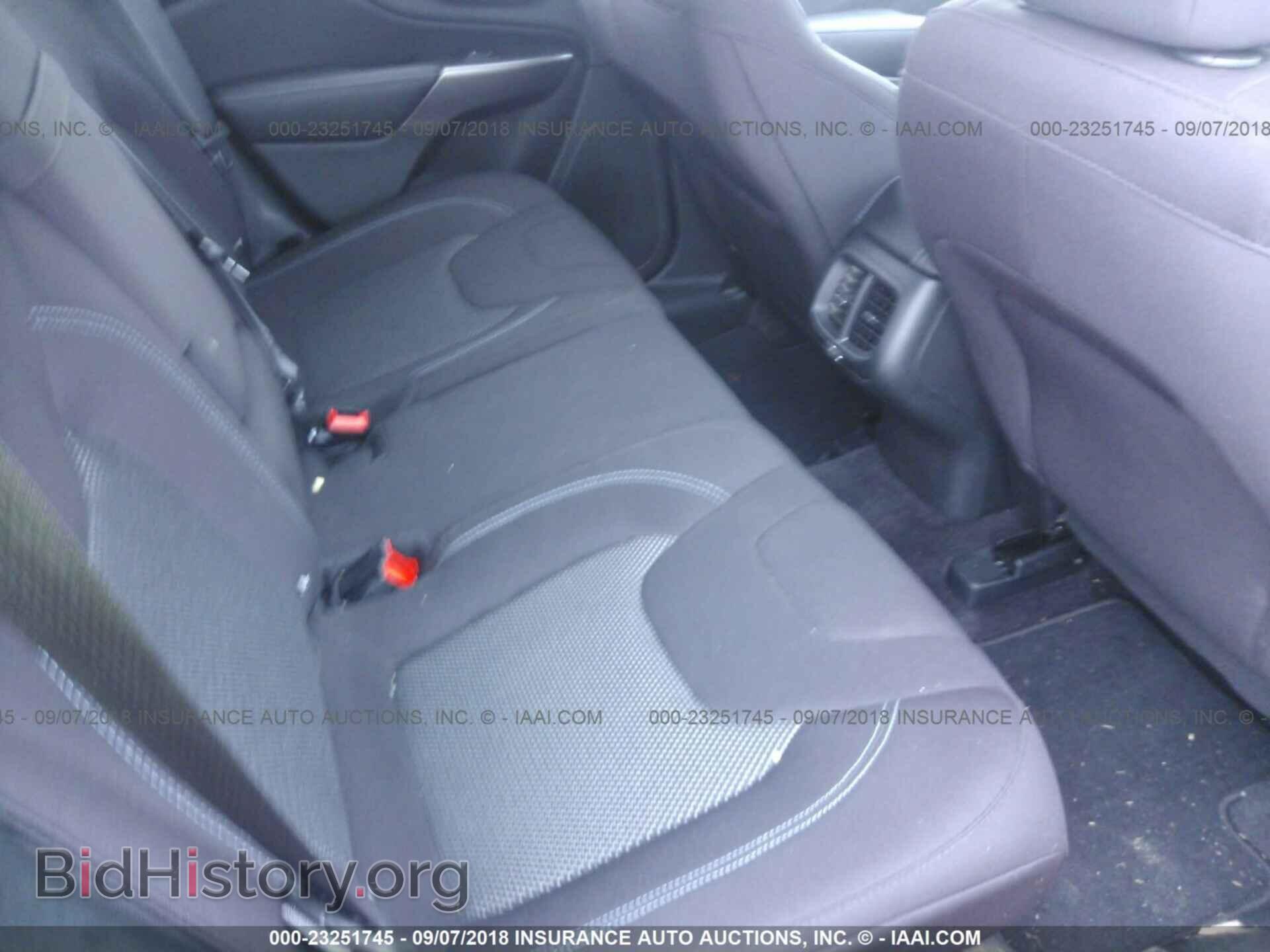 2019 JEEP CHEROKEE - VIN: 1C4PJMCB1KD103004 - Photo 8
