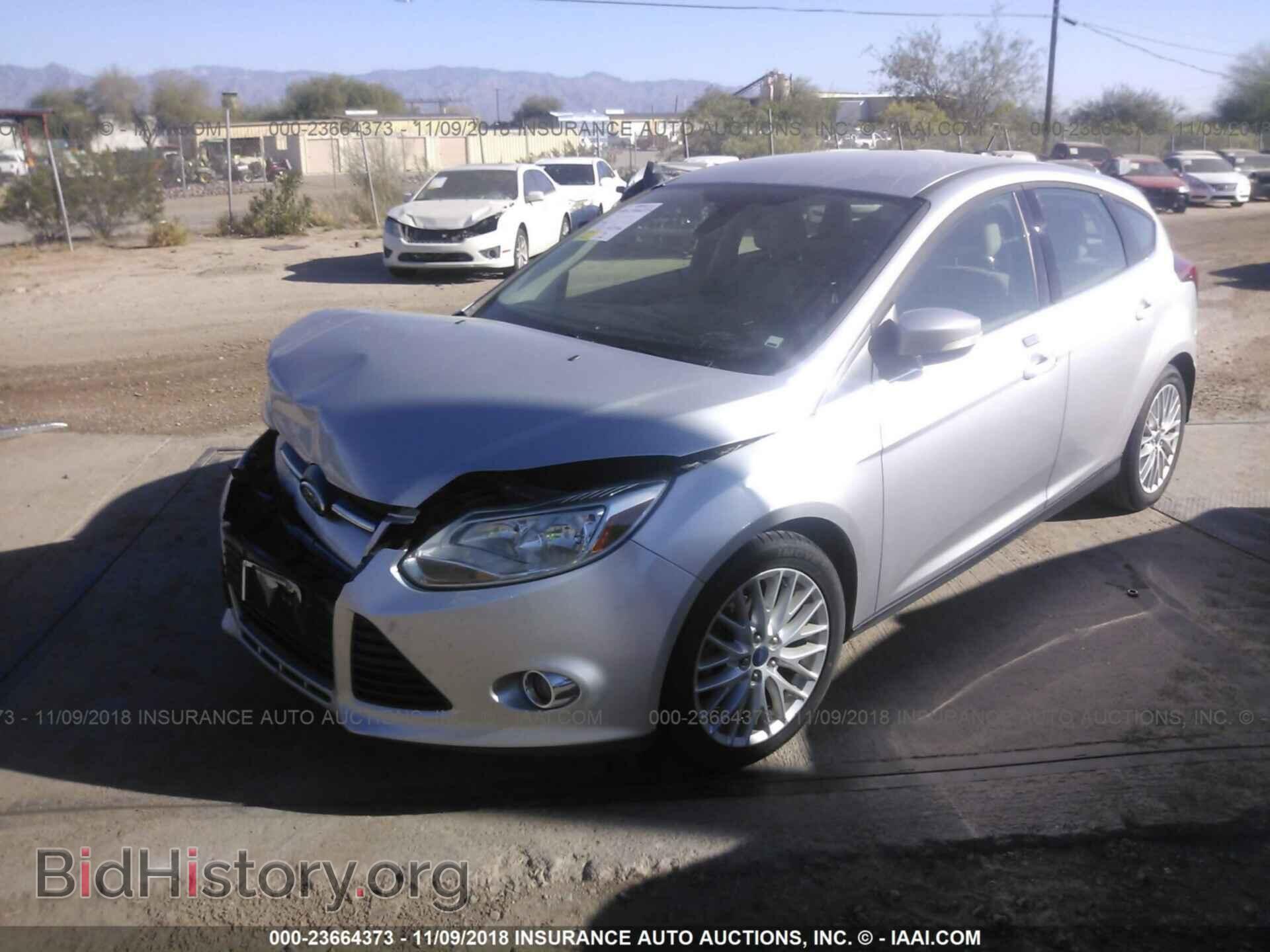 2012 Ford Focus - VIN: 1FAHP3M2XCL195142 - Photo 2