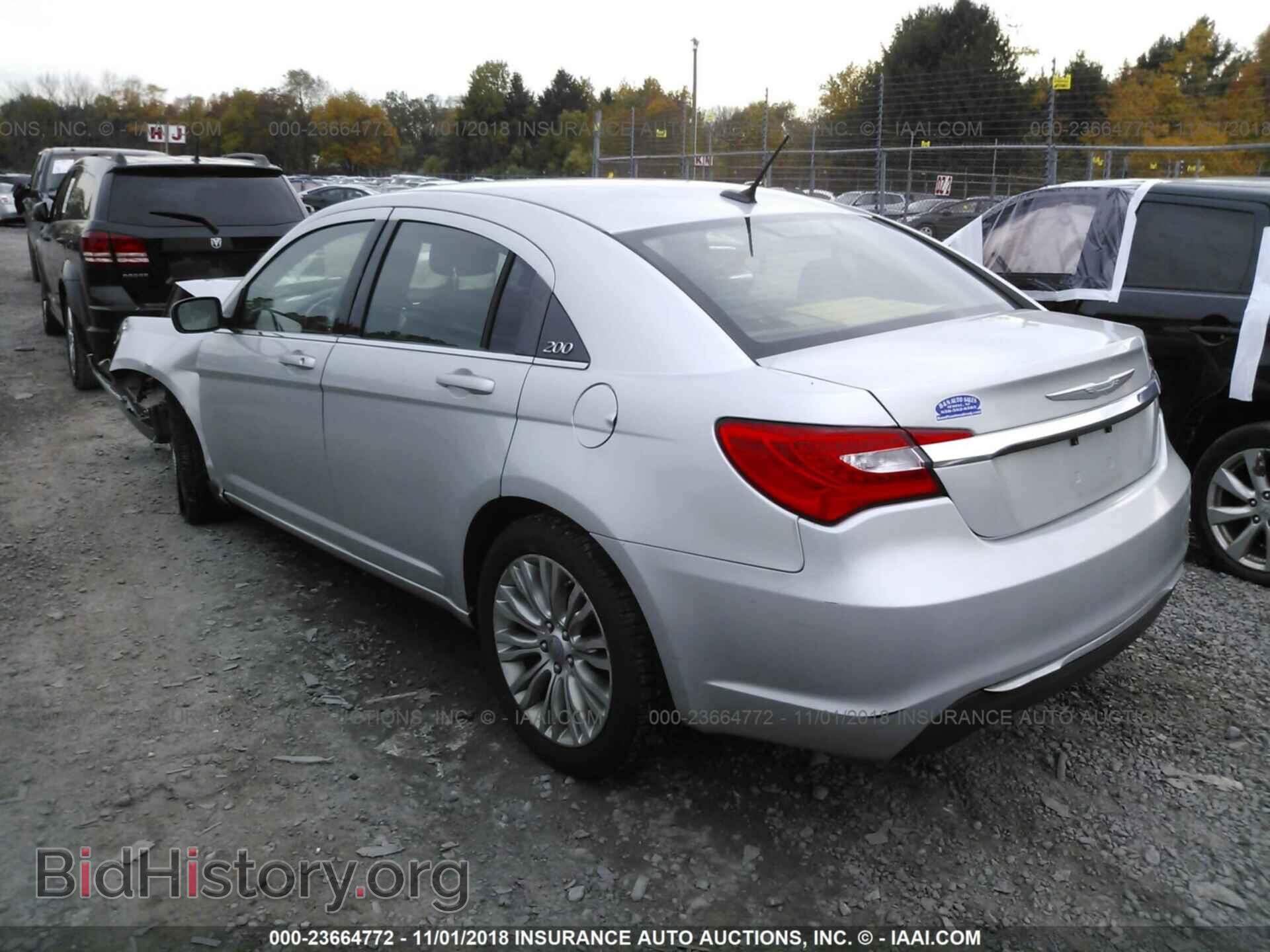 2012 Chrysler 200 - VIN: 1C3CCBAB3CN282159 - Photo 3