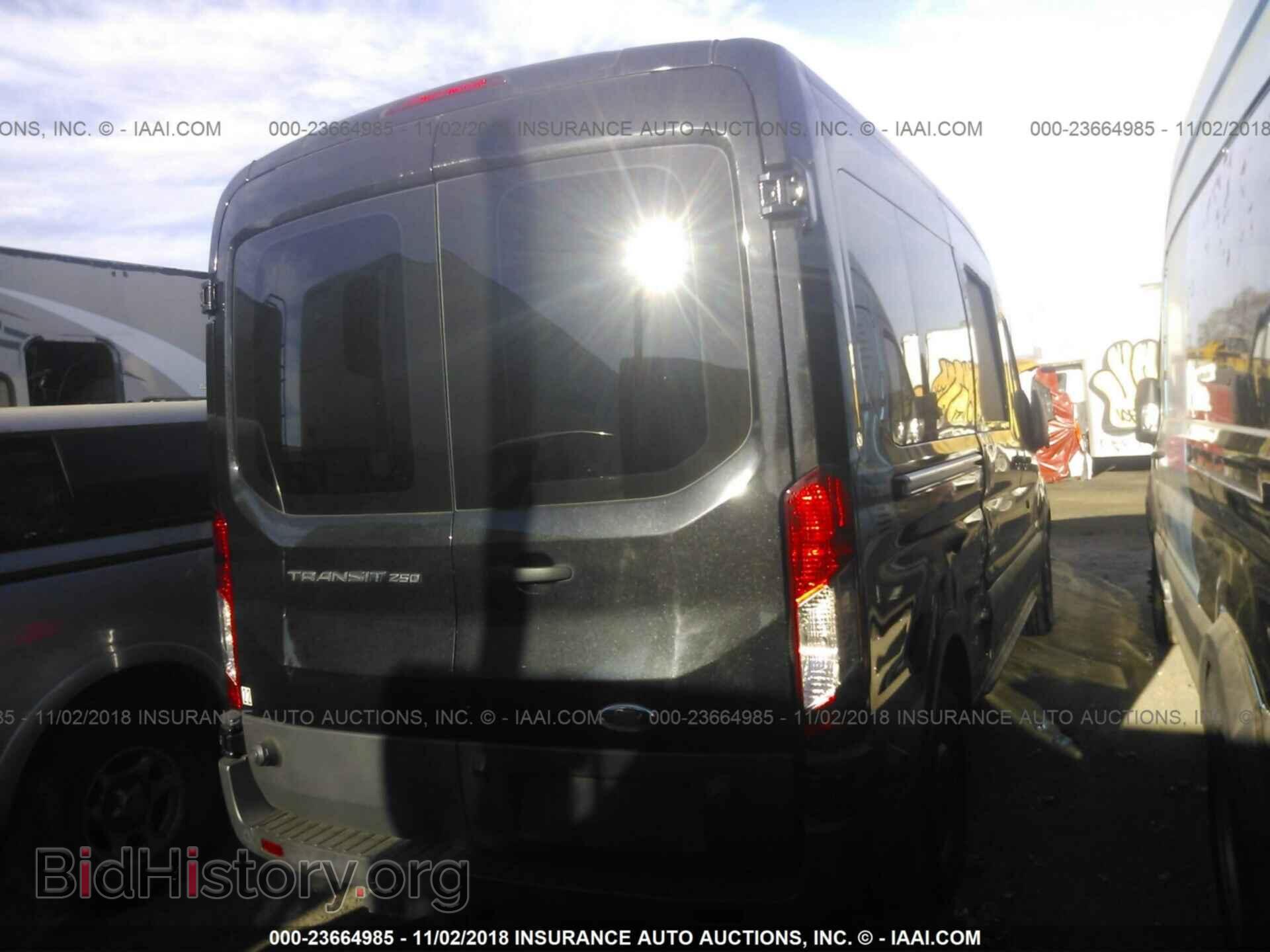 2015 Ford Transit - VIN: 1FTNR2CM6FKB06195 - Photo 4