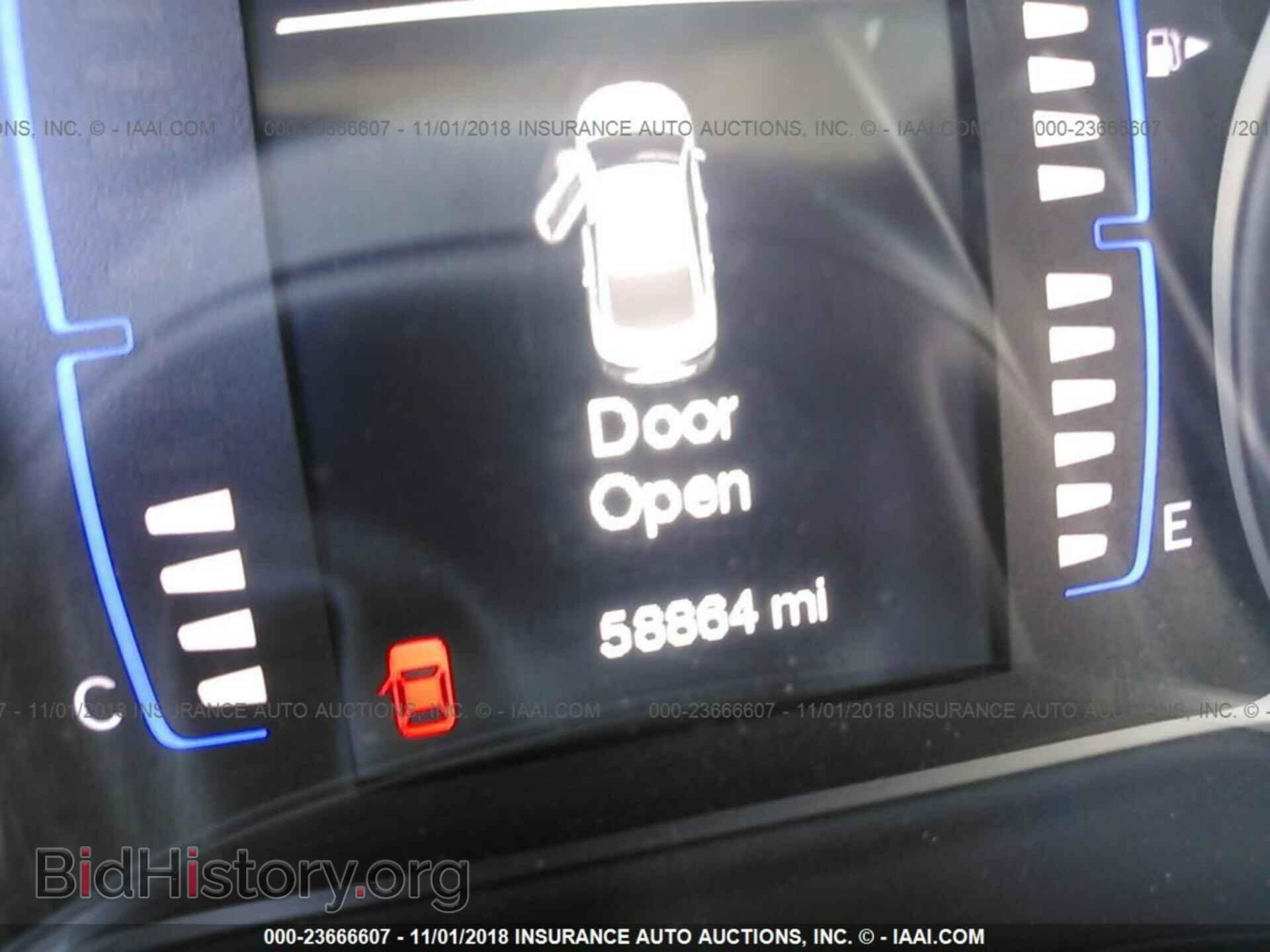 2015 Chrysler 200 - VIN: 1C3CCCAB5FN695842 - Photo 7
