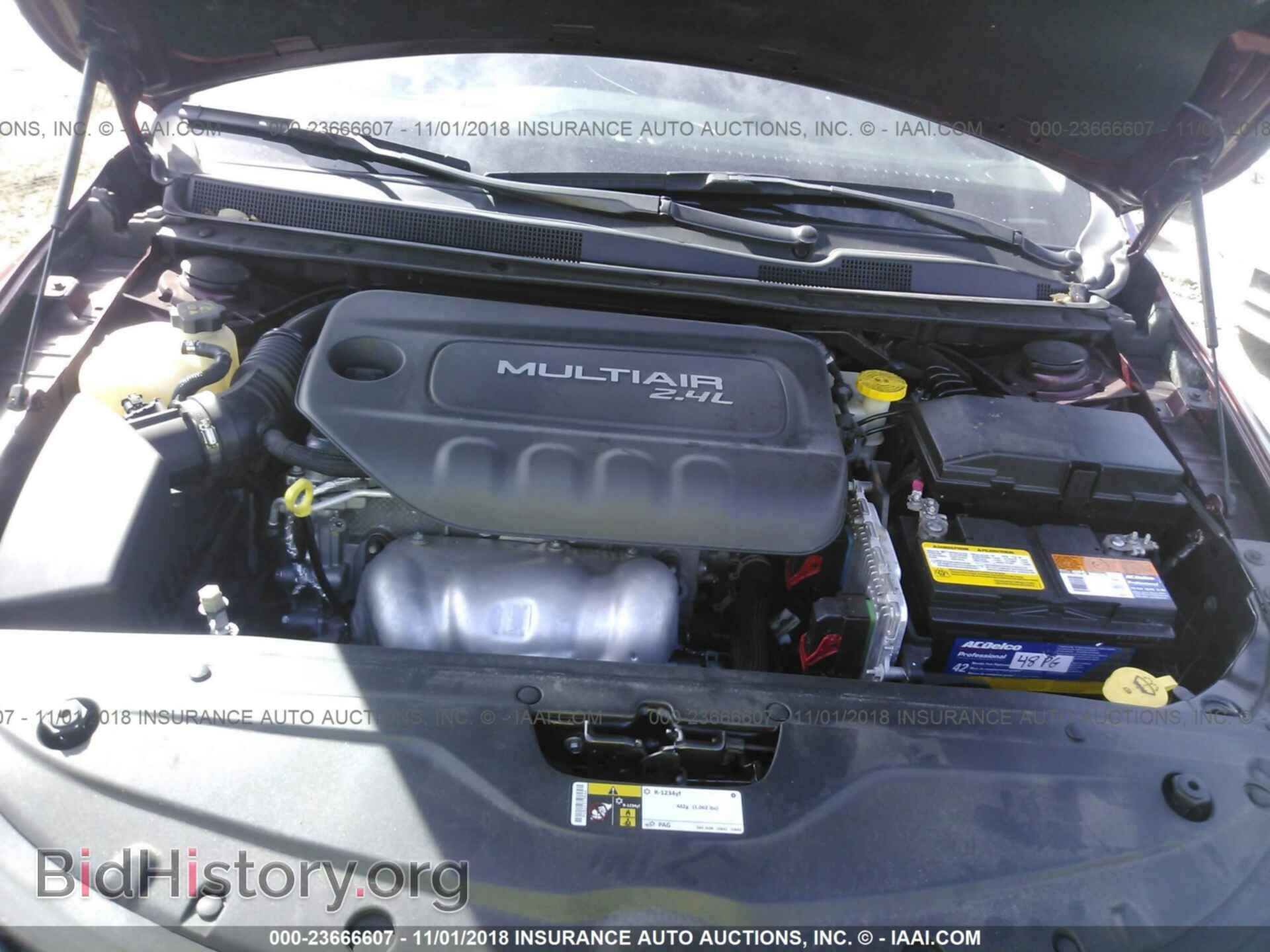 2015 Chrysler 200 - VIN: 1C3CCCAB5FN695842 - Photo 10