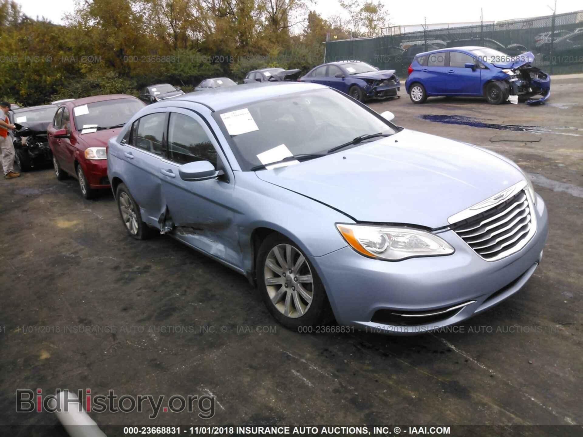 Photo 1C3CCBBB7DN514083 - Chrysler 200 2013