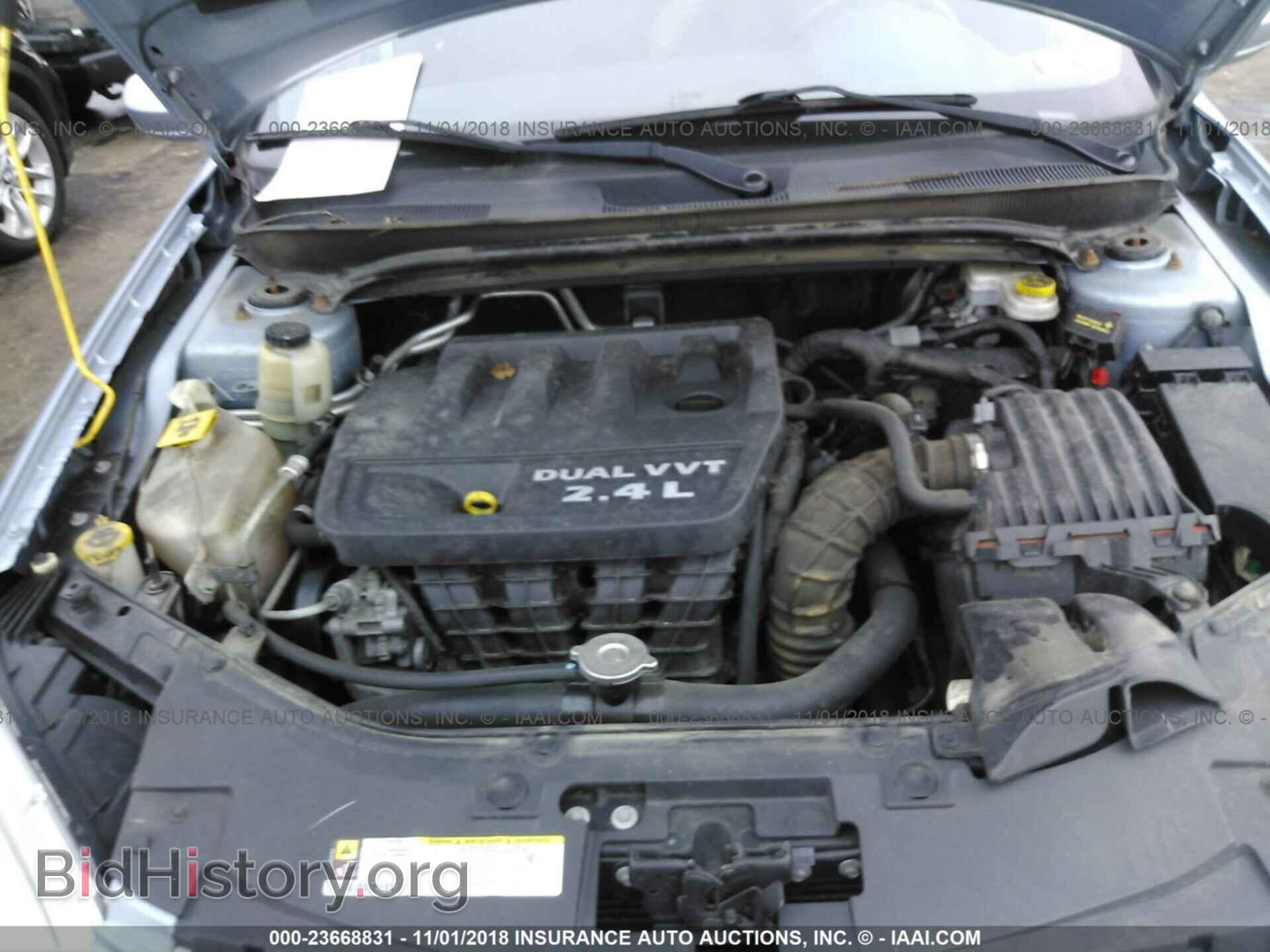 2013 Chrysler 200 - VIN: 1C3CCBBB7DN514083 - Photo 10
