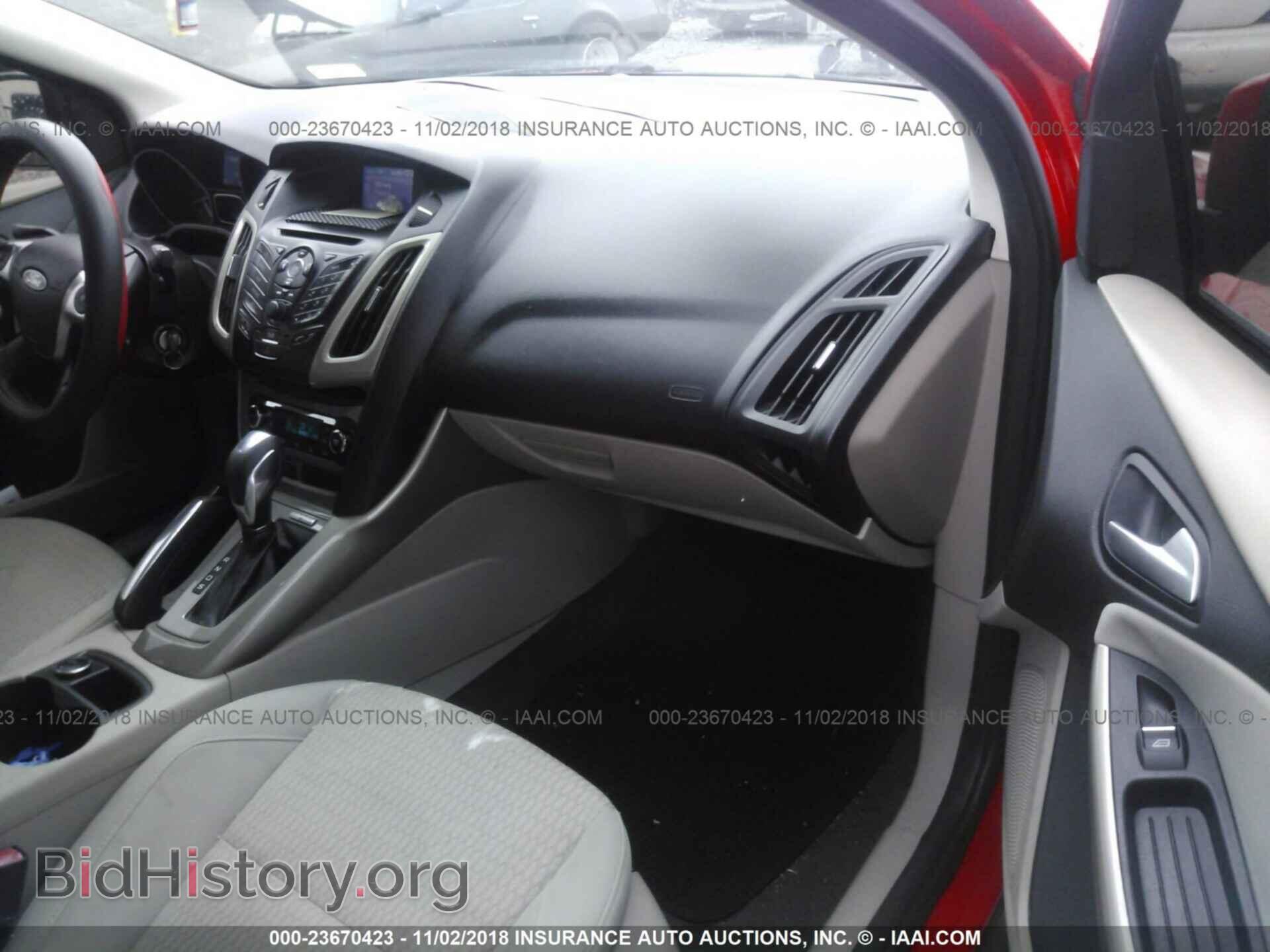 2012 Ford Focus - VIN: 1FAHP3H25CL132685 - Photo 5