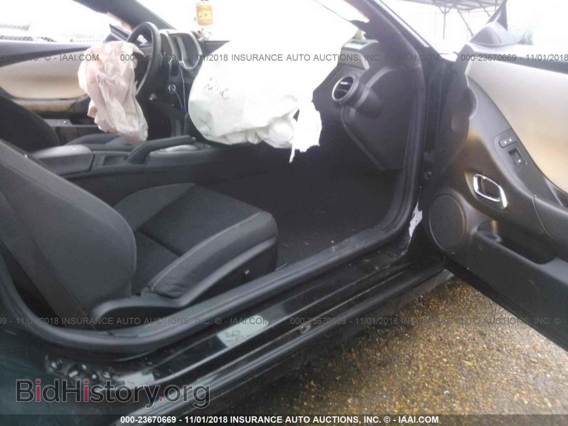 2015 Chevrolet Camaro - VIN: 2G1FB1E33F9308123 - Photo 5