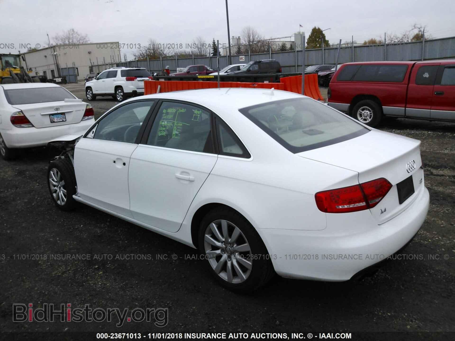 2012 Audi A4 - VIN: WAUBFAFL5CN001261 - Фото 3