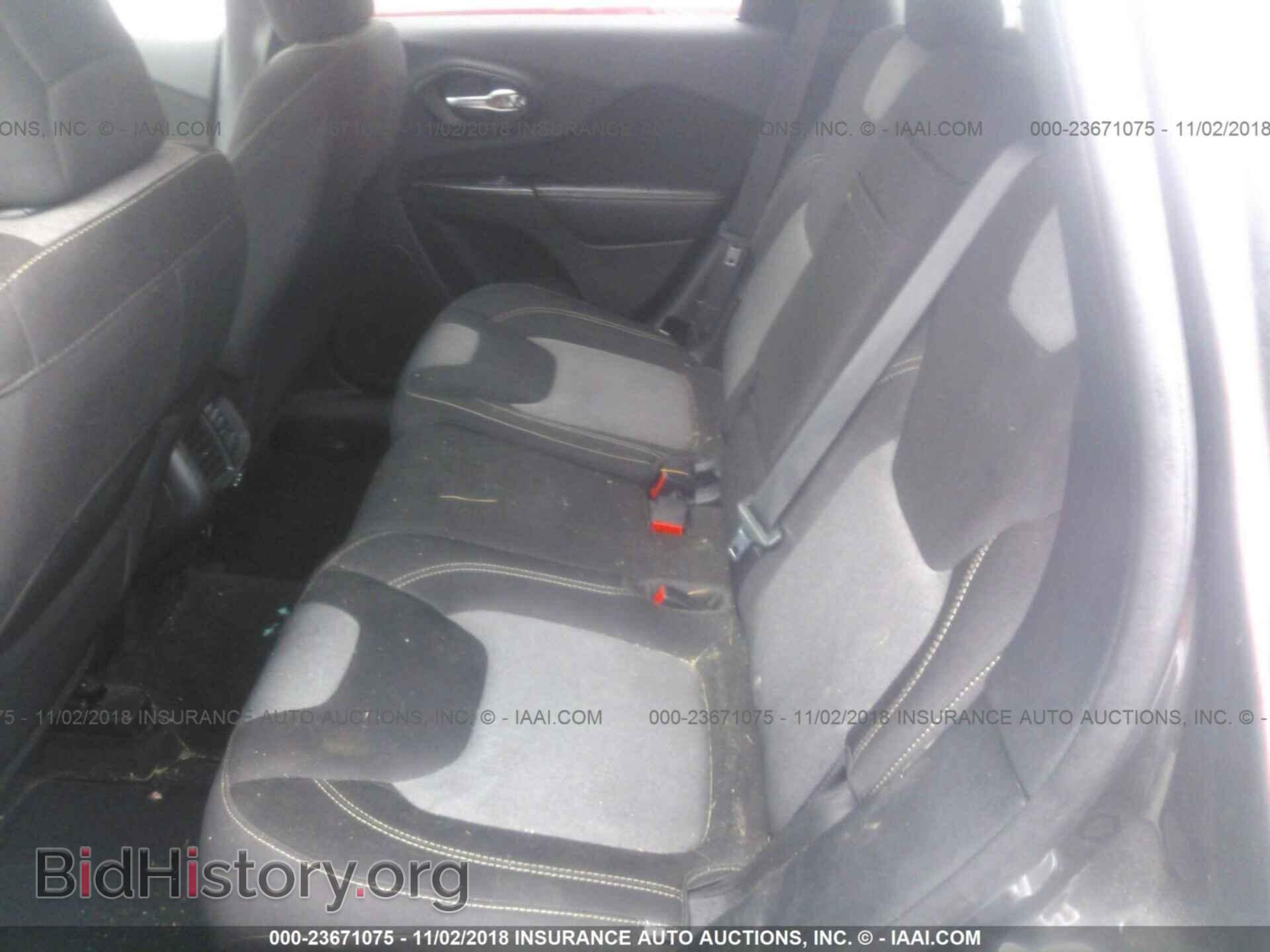 2014 Jeep Cherokee - VIN: 1C4PJMCS4EW184248 - Фото 8