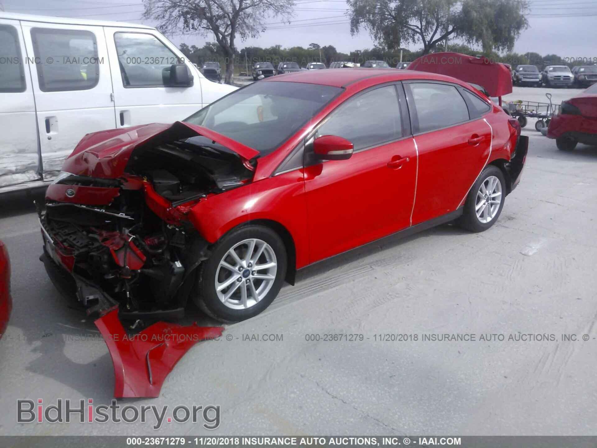2015 Ford Focus - VIN: 1FADP3F22FL342425 - Photo 2