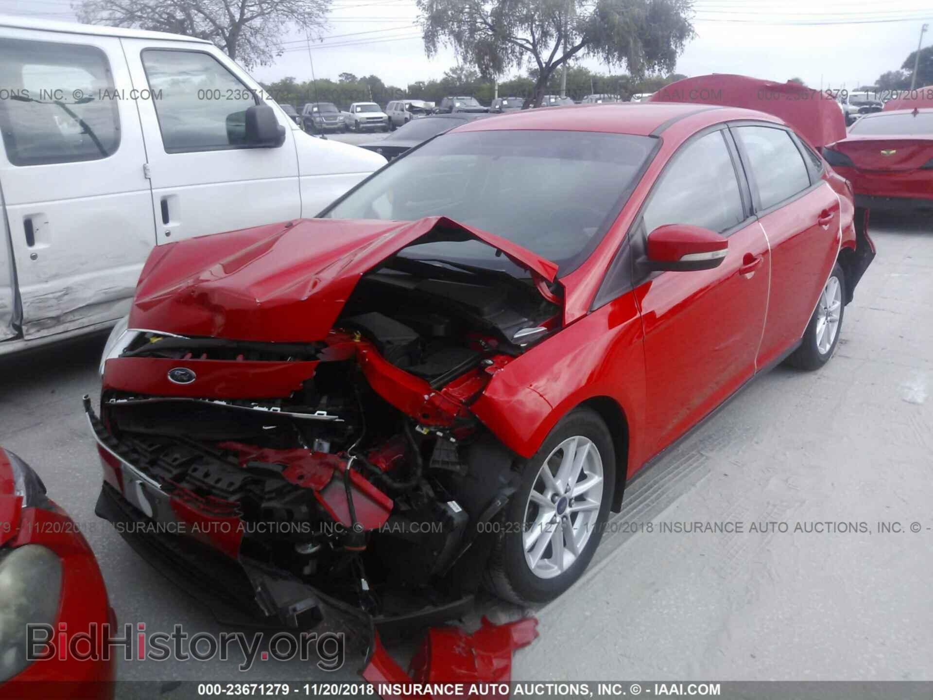 2015 Ford Focus - VIN: 1FADP3F22FL342425 - Photo 6