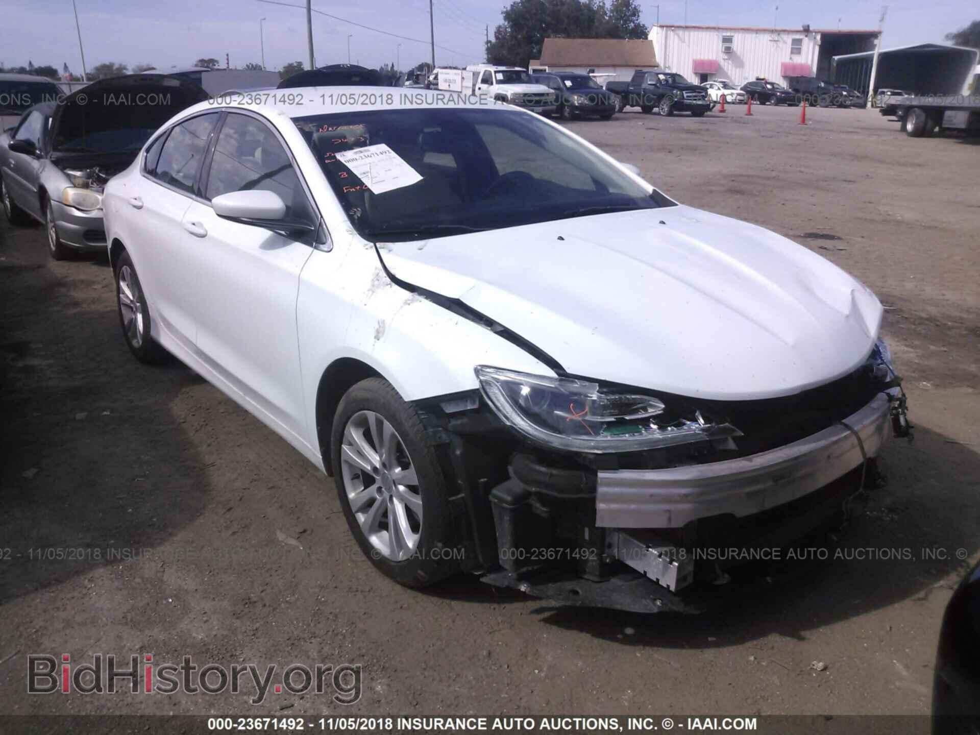 Photo 1C3CCCAB2FN633430 - Chrysler 200 2015