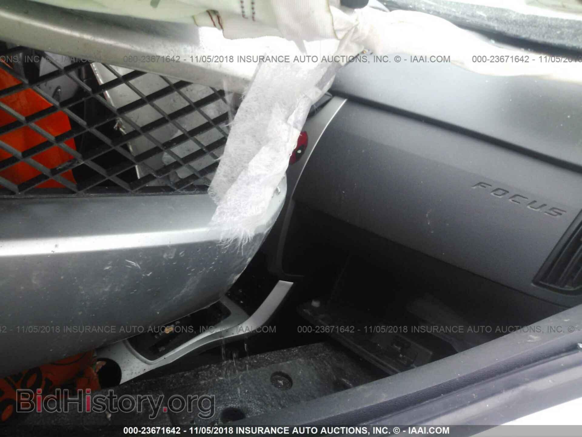2011 Ford Focus - VIN: 1FAHP3FN0BW144544 - Фото 5