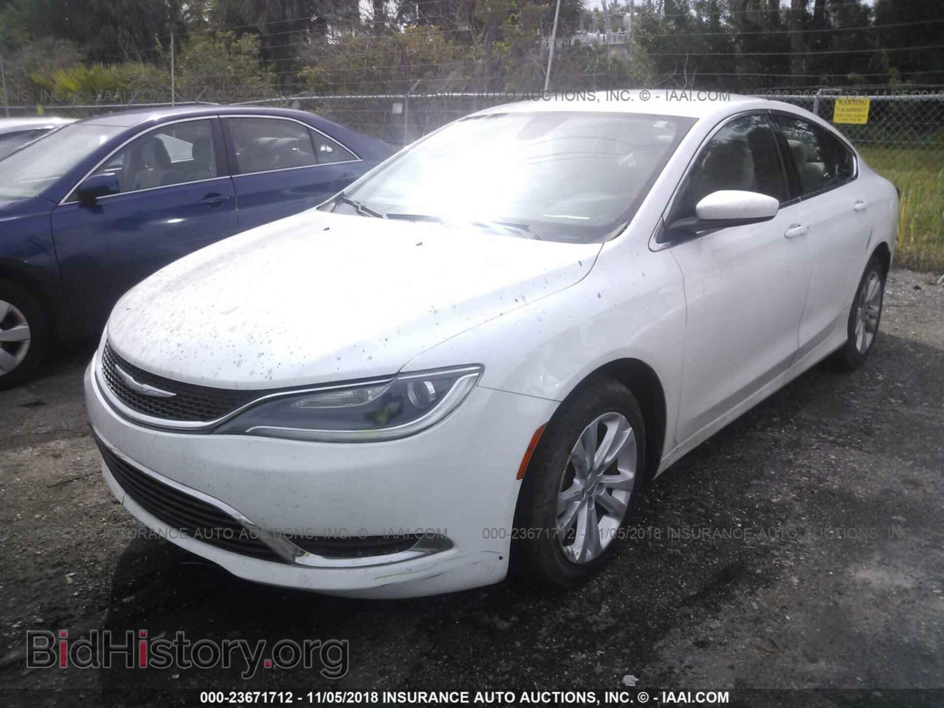 2015 Chrysler 200 - VIN: 1C3CCCAB0FN650016 - Photo 2