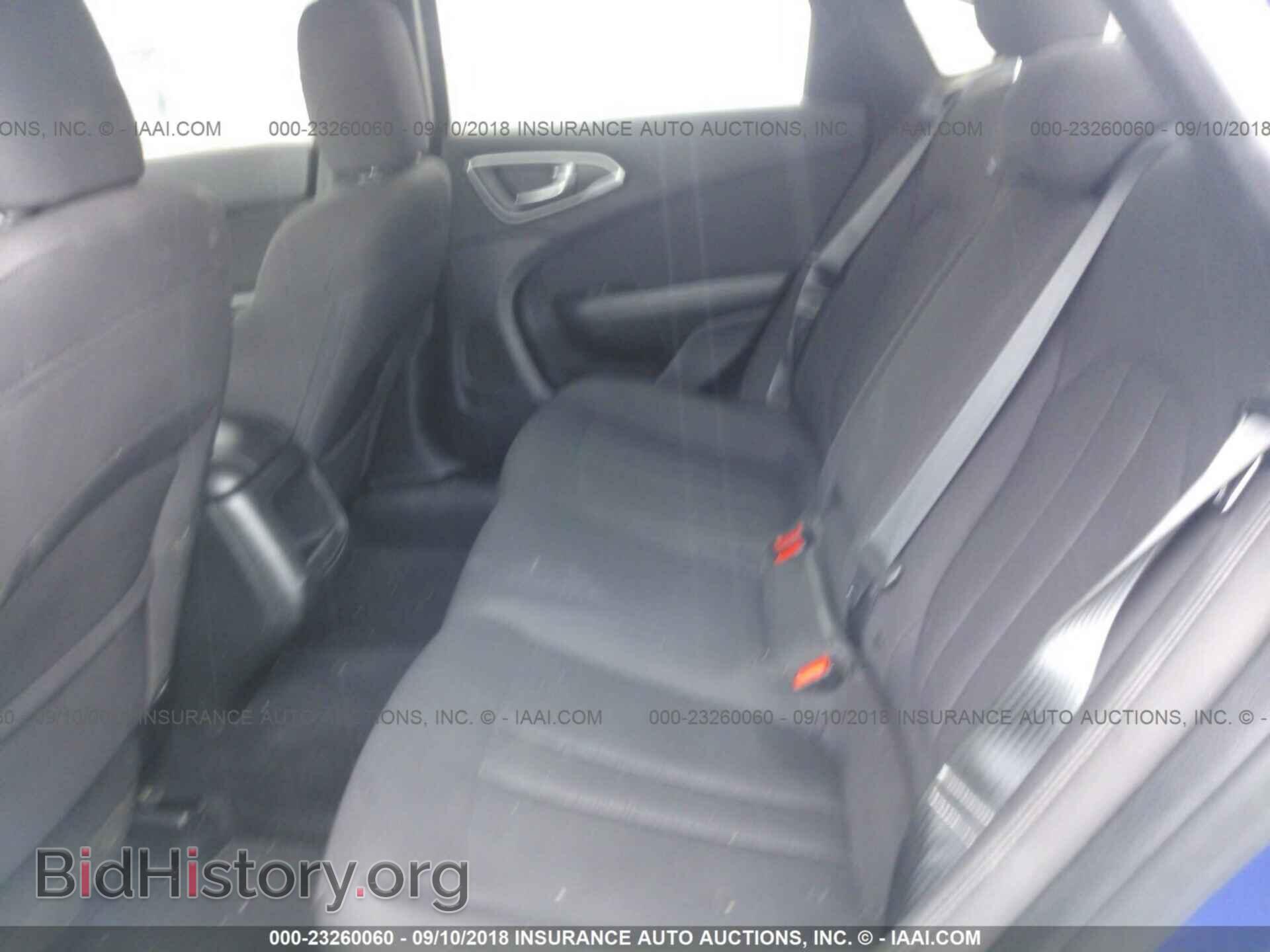 2015 CHRYSLER 200 - VIN: 1C3CCCAB1FN566657 - Photo 8