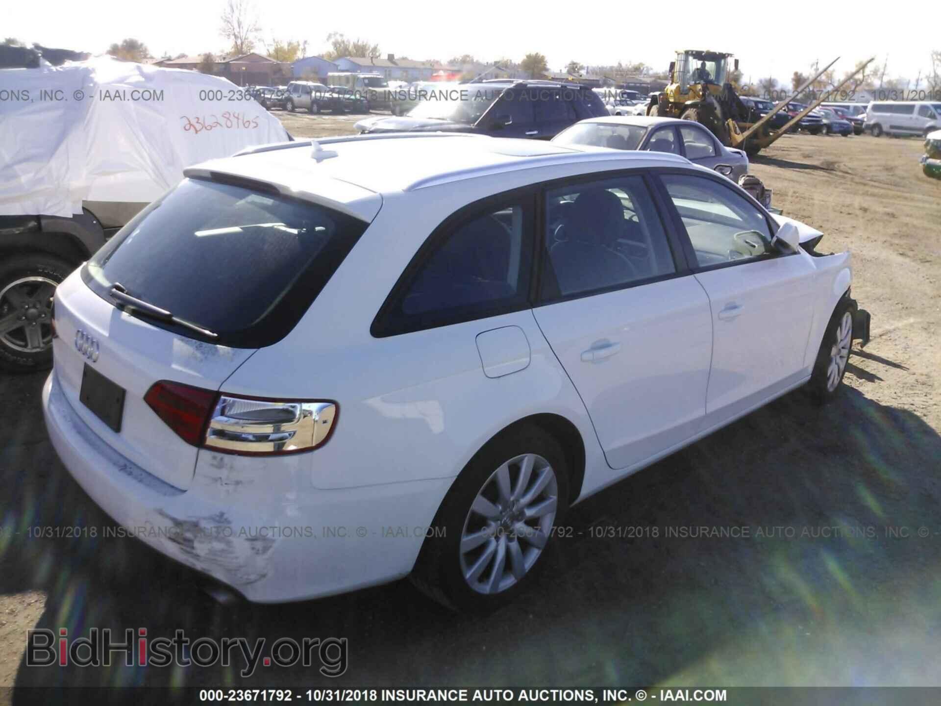 2012 AUDI A4 - VIN: WAUSFAFL0CA070690 - Photo 4