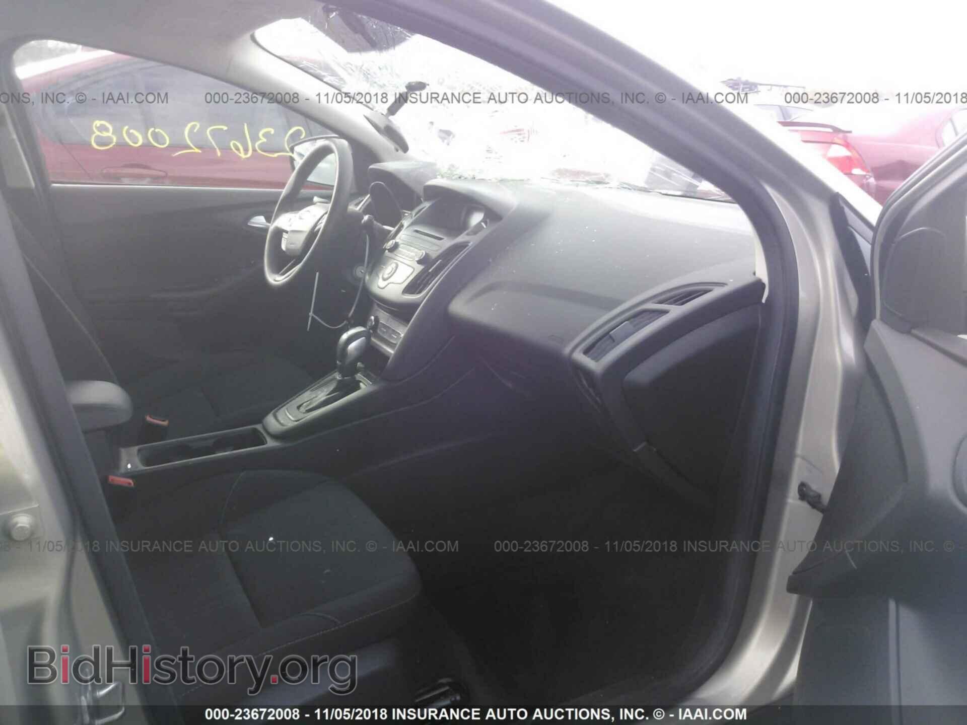 2016 Ford Focus - VIN: 1FADP3K29GL251241 - Фото 5