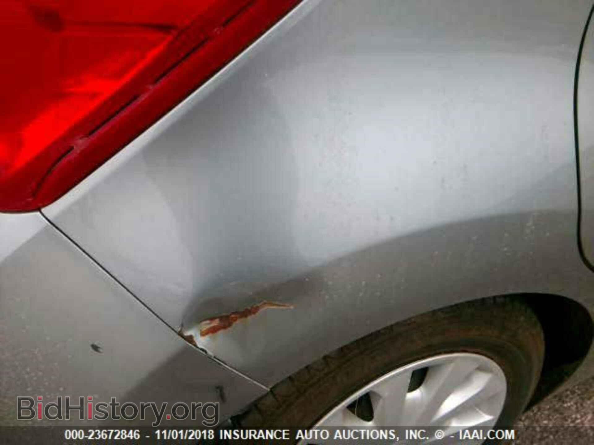 2014 Nissan Versa note - VIN: 3N1CE2CP3EL386722 - Фото 6
