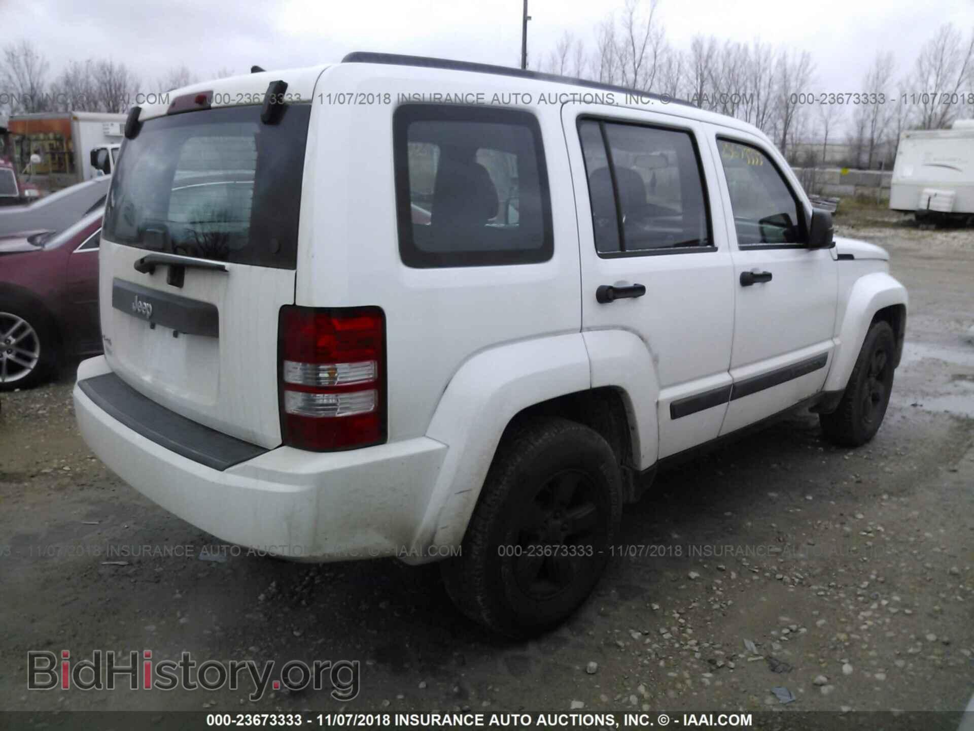 2012 Jeep Liberty - VIN: 1C4PJMAK9CW142397 - Фото 4