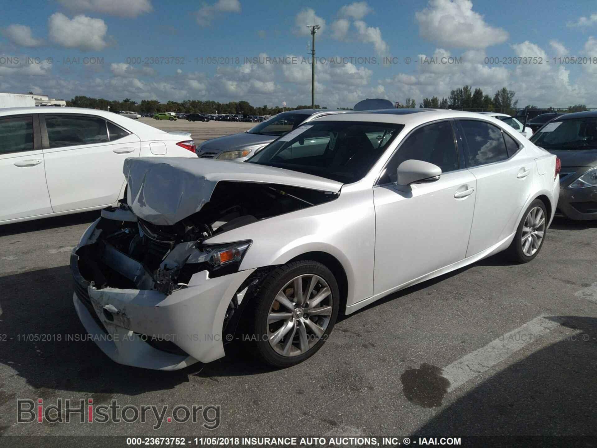 2016 Lexus Is - VIN: JTHBA1D20G5017870 - Фото 2