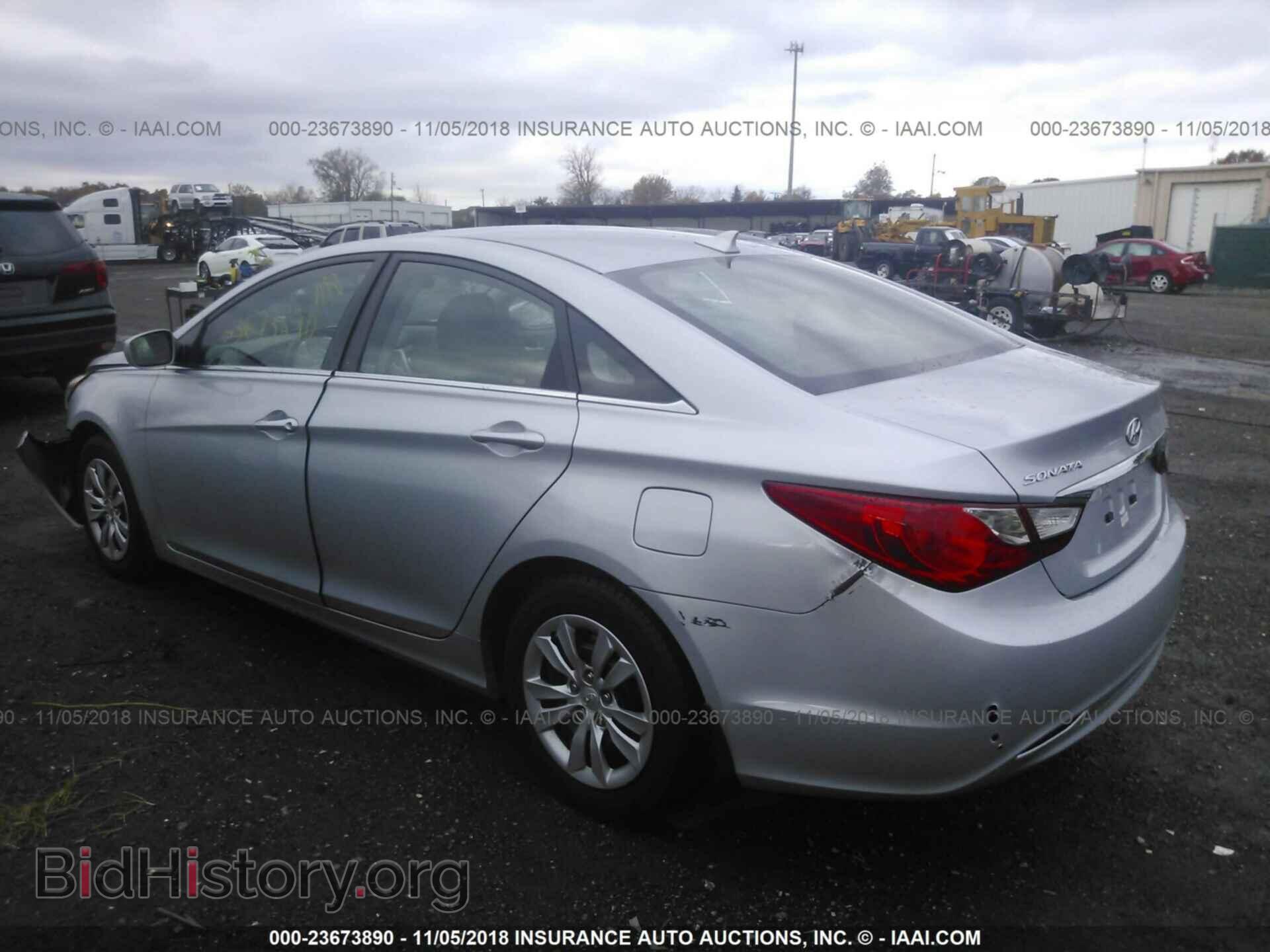 2012 Hyundai Sonata - VIN: 5NPEB4AC1CH340720 - Фото 3