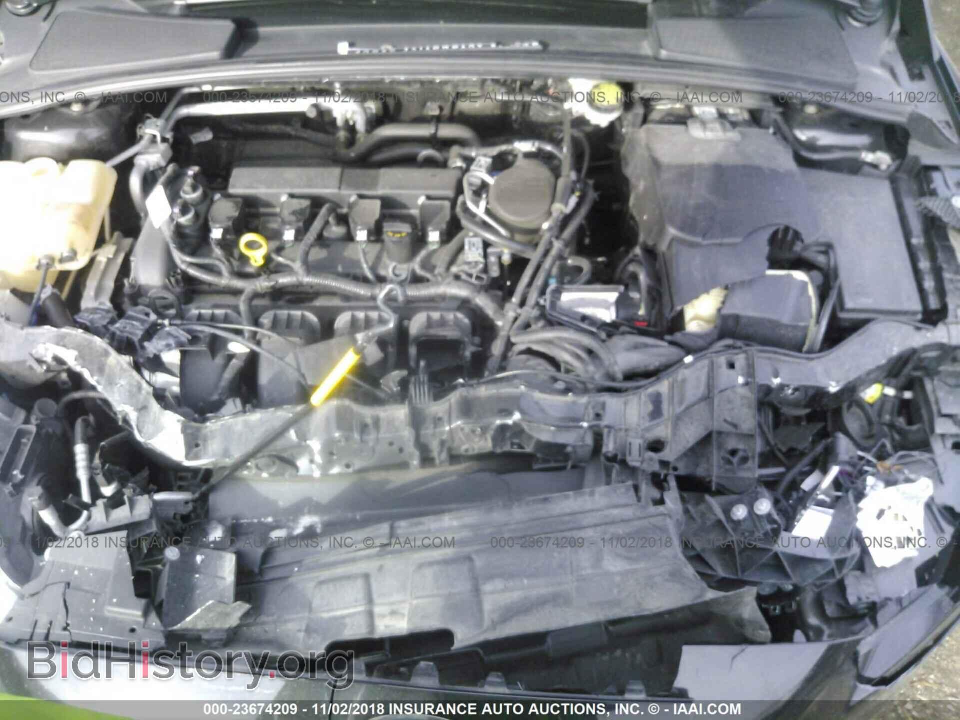 2015 Ford Focus - VIN: 1FADP3F24FL239247 - Photo 10