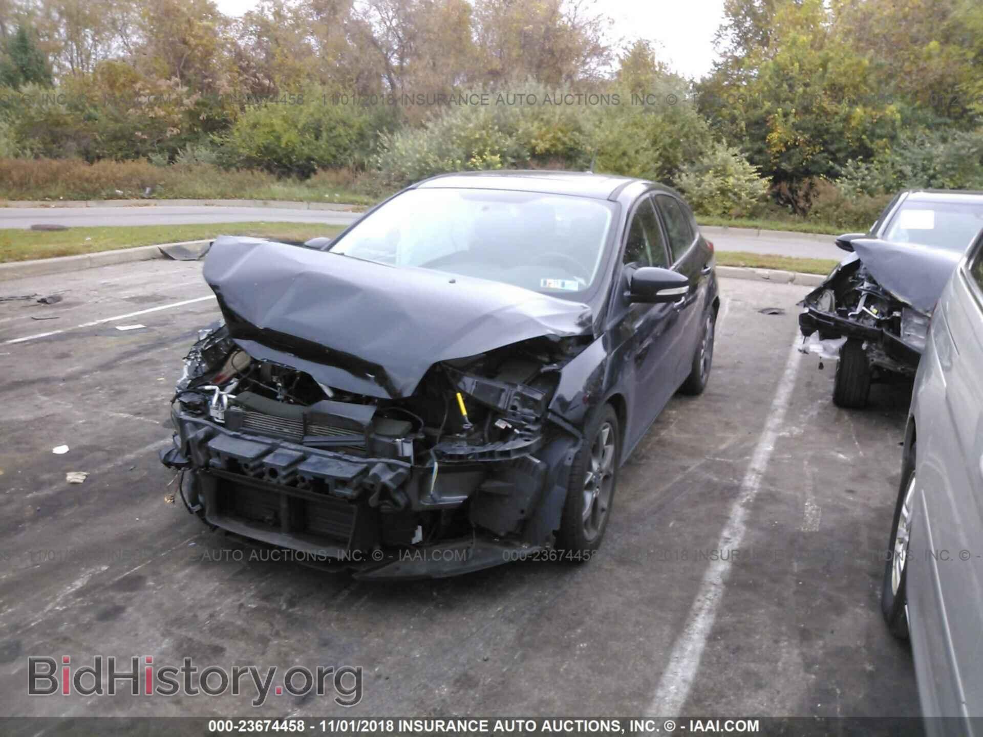 2014 Ford Focus - VIN: 1FADP3K22EL395677 - Photo 2