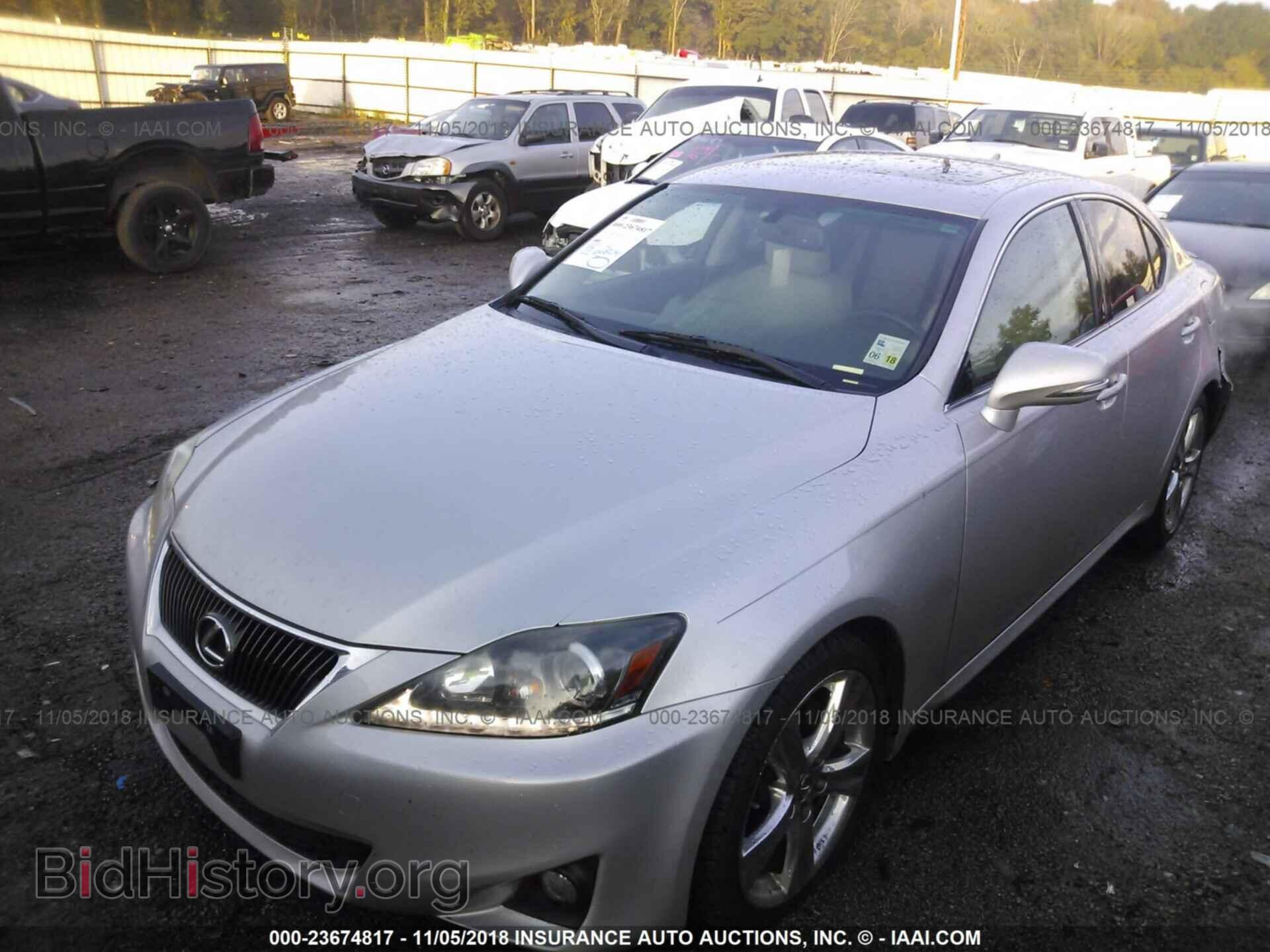 2011 LEXUS IS - VIN: JTHBF5C29B5130624 - Фото 2