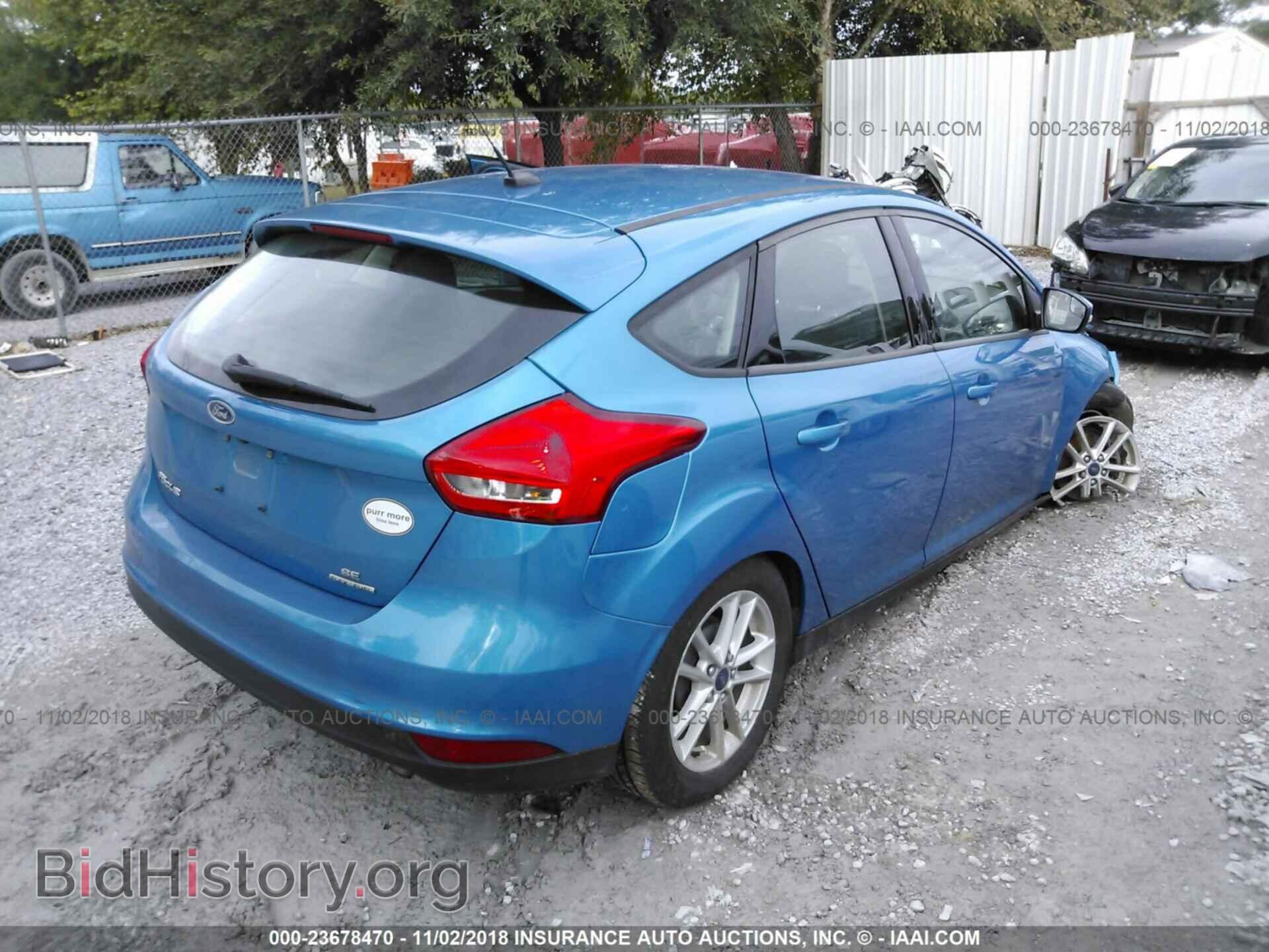 2016 Ford Focus - VIN: 1FADP3K20GL376760 - Photo 4